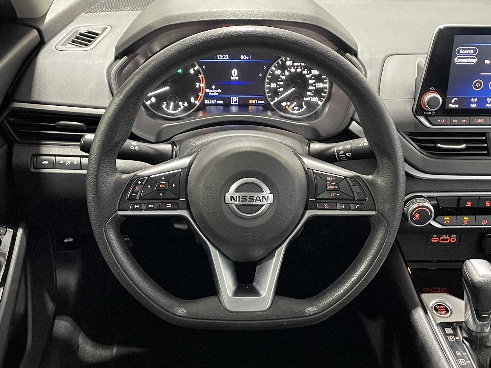 2021 Nissan Altima 2.5 SV photo 13
