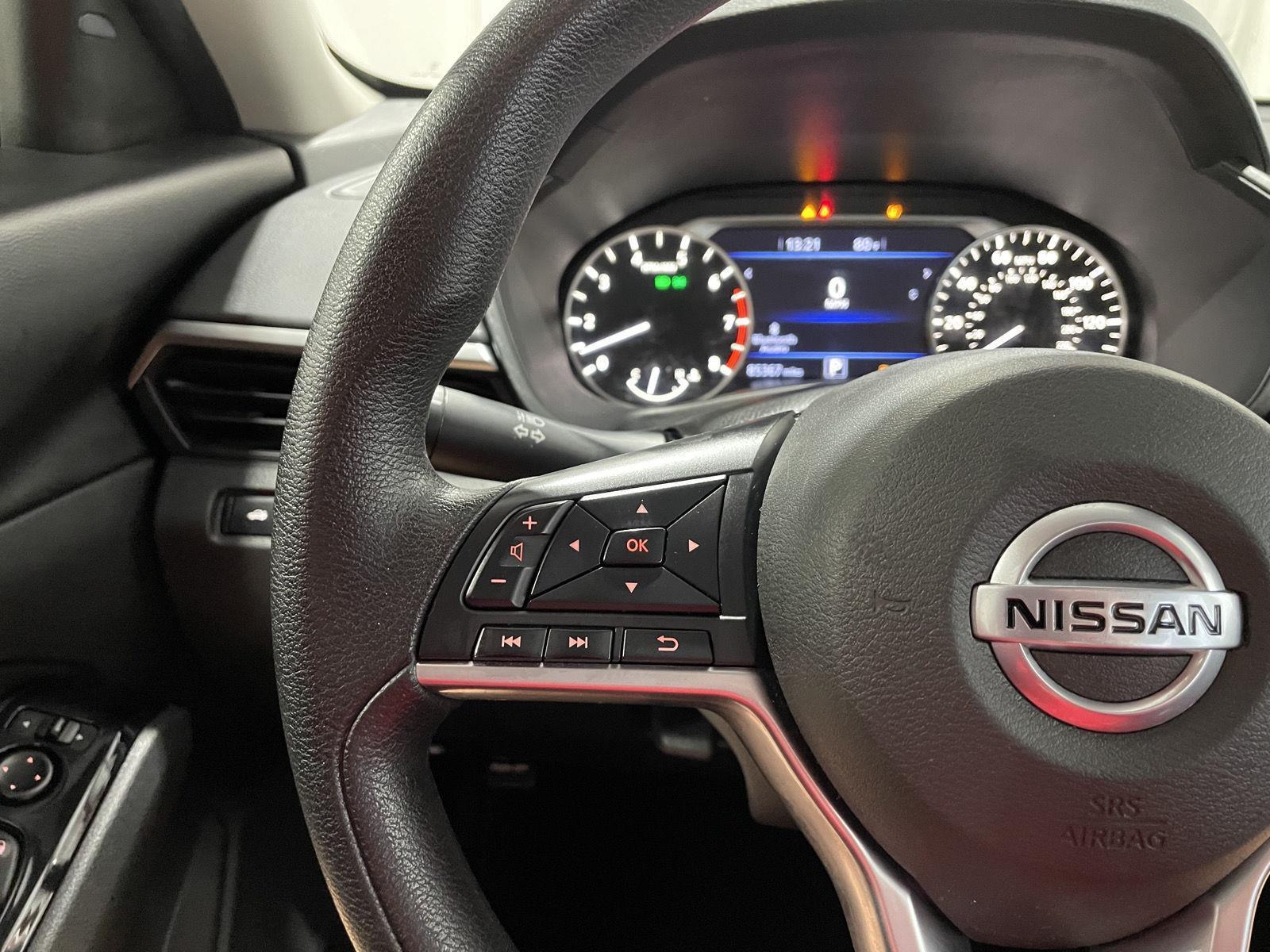 2021 Nissan Altima 2.5 SV photo 14