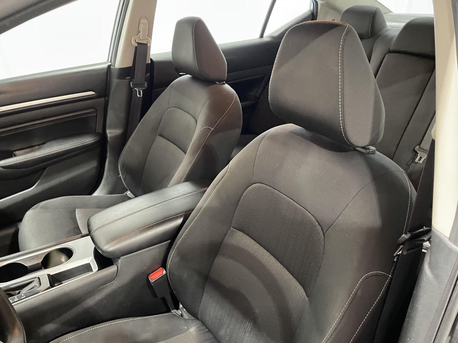 2021 Nissan Altima 2.5 SV photo 17