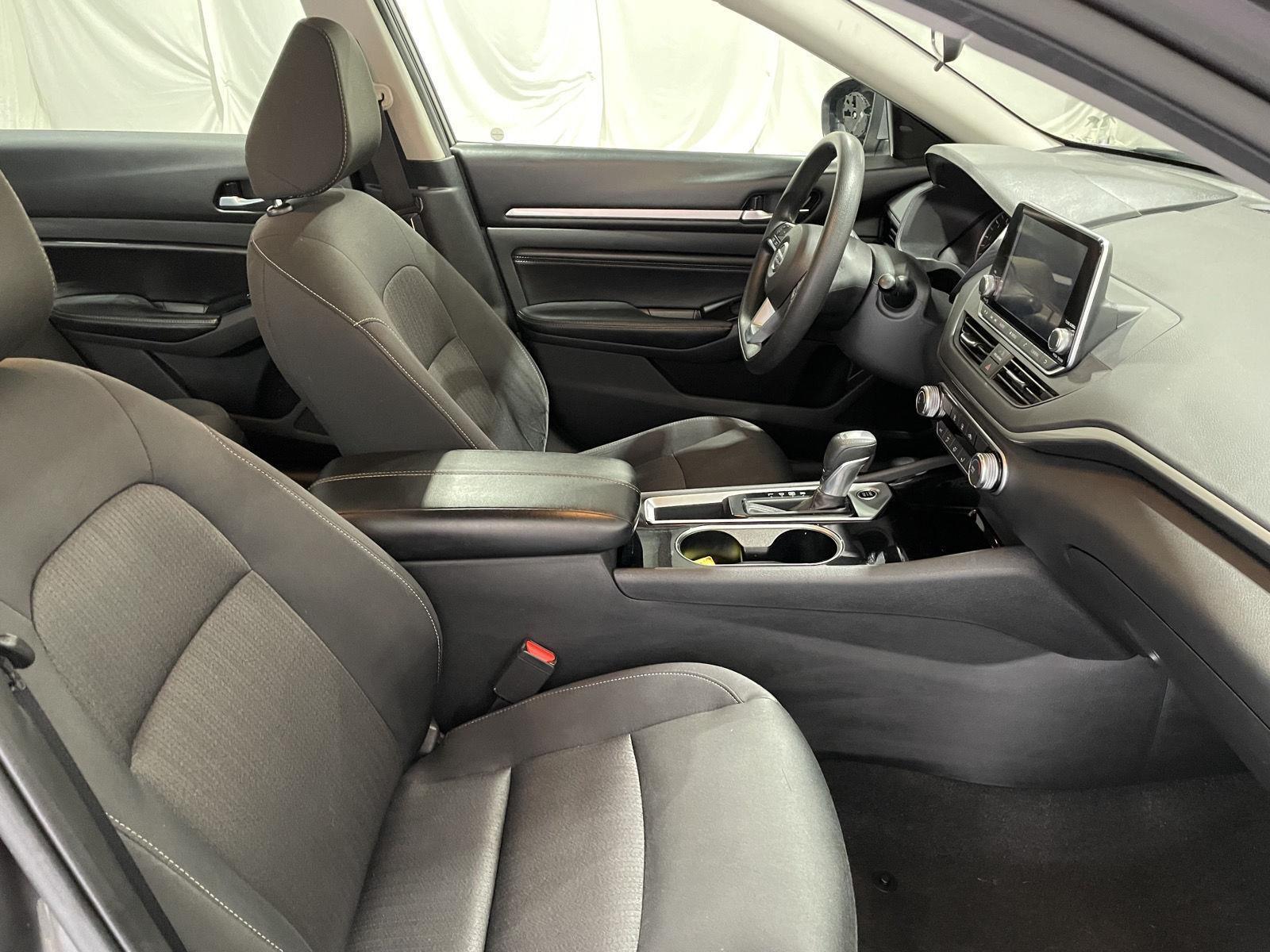 2021 Nissan Altima 2.5 SV photo 19