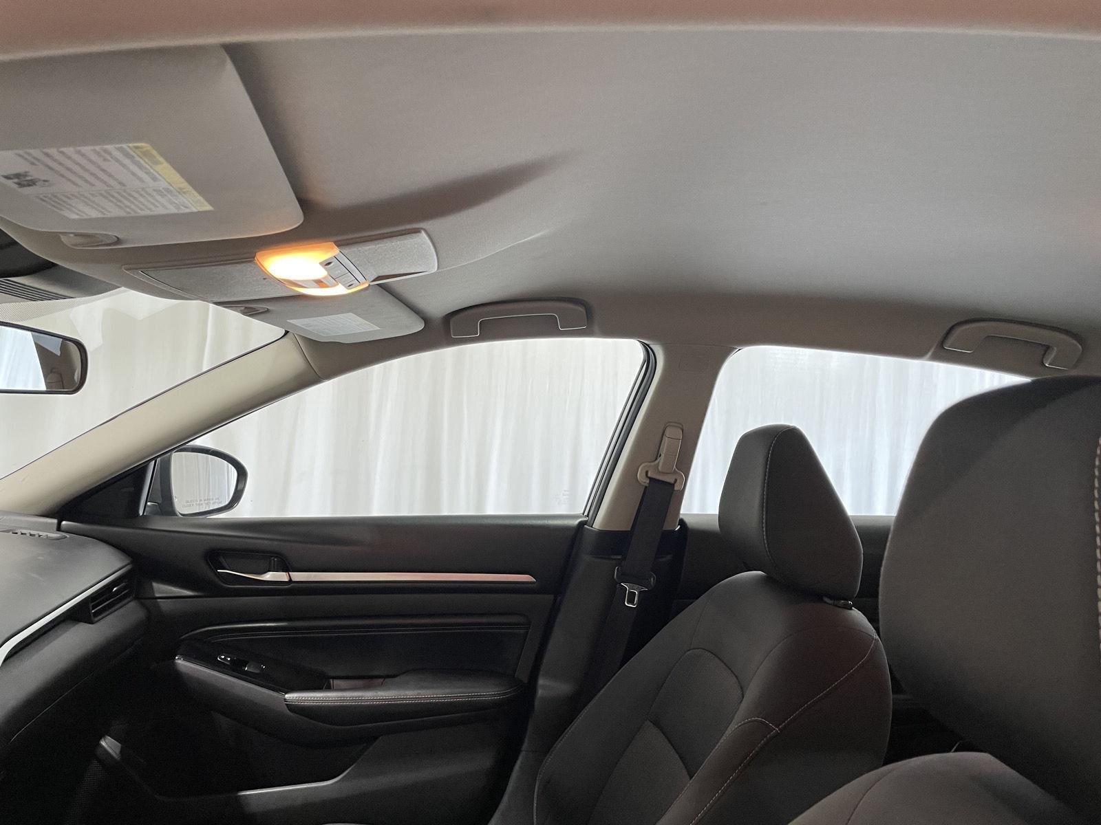 2021 Nissan Altima 2.5 SV photo 22