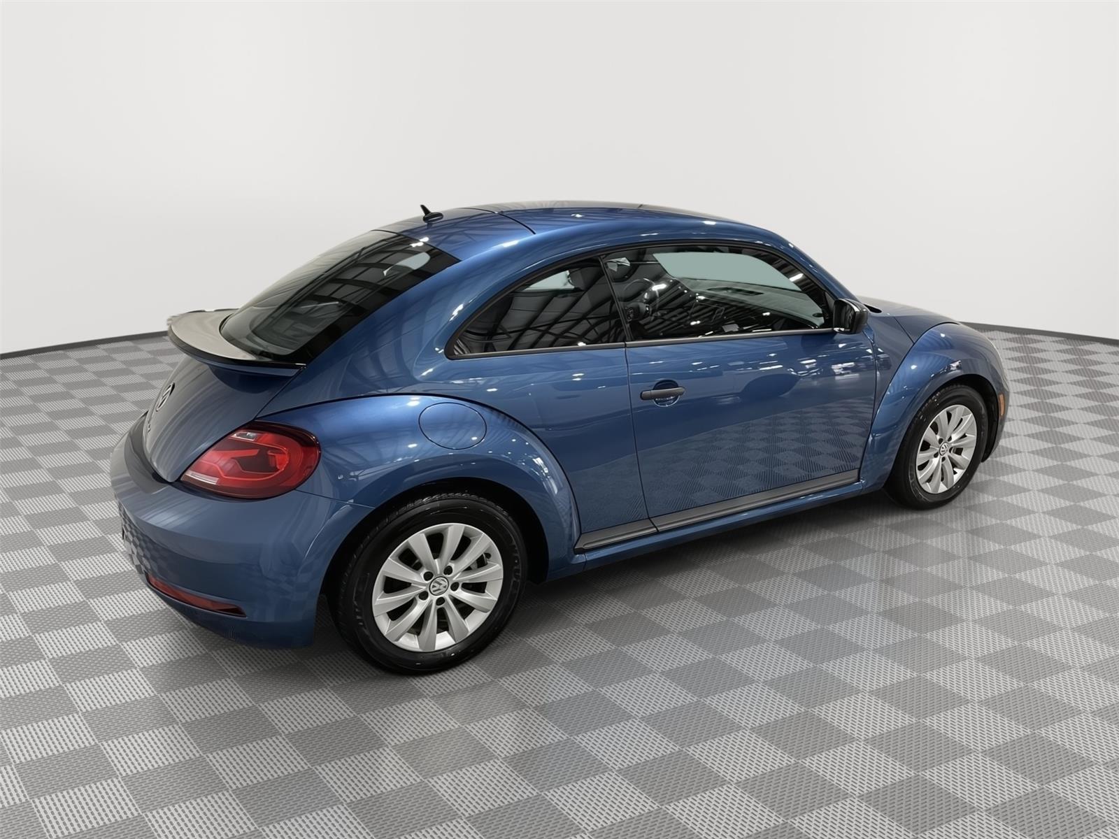 Pre-Owned 2018 Volkswagen Beetle for sale in St. Joseph MO