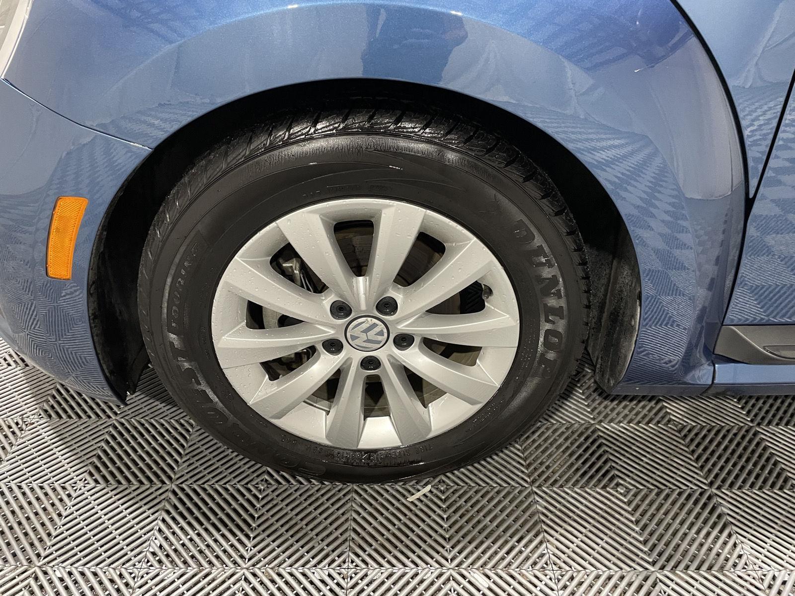 Pre-Owned 2018 Volkswagen Beetle for sale in St. Joseph MO