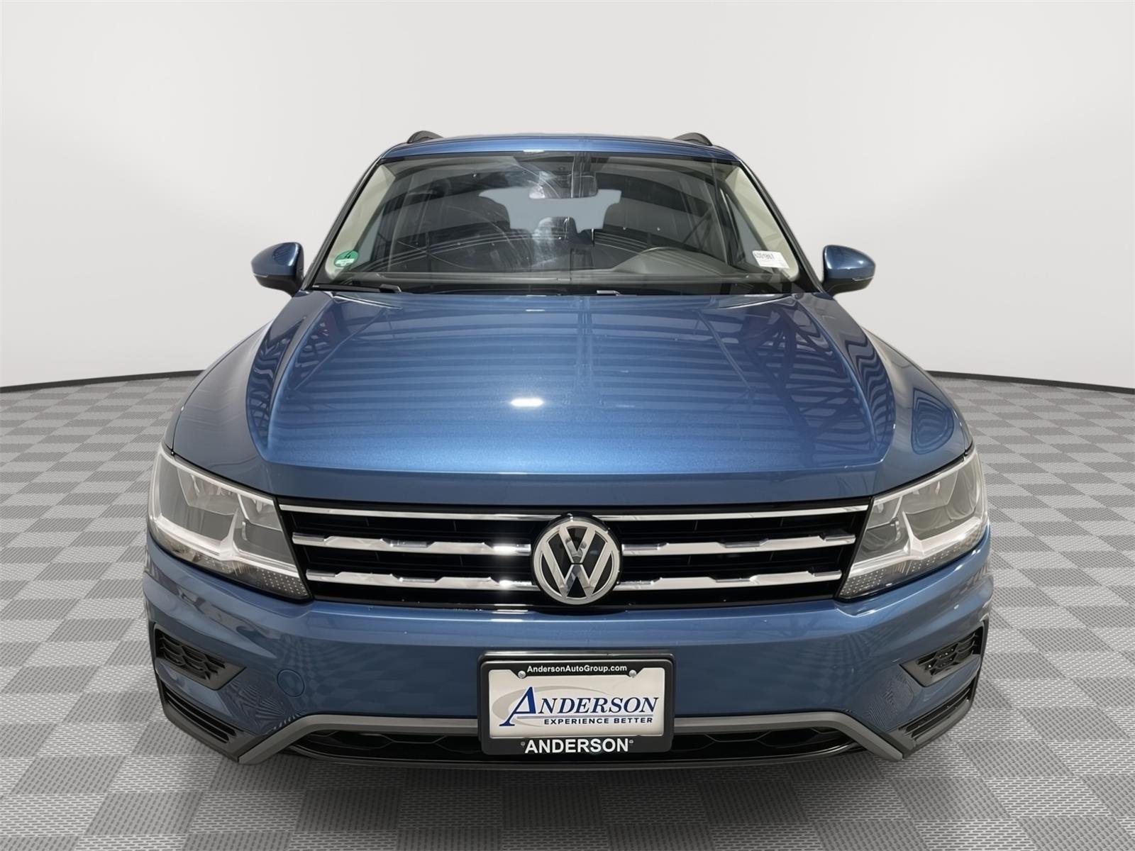 2020 Volkswagen Tiguan SE photo 3
