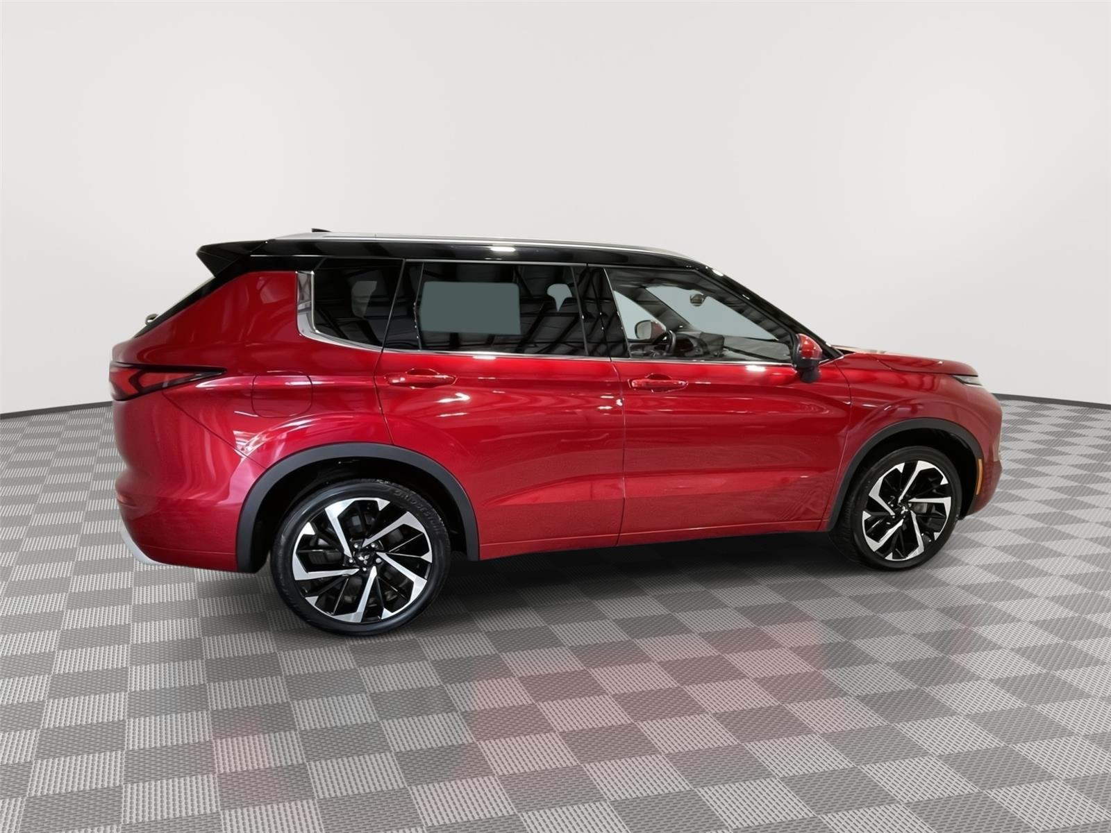 Pre-Owned 2023 Mitsubishi Outlander for sale in St. Joseph MO