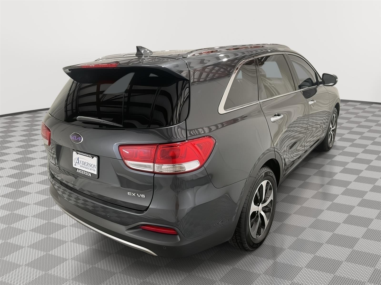 Pre-Owned 2018 Kia Sorento for sale in St. Joseph MO