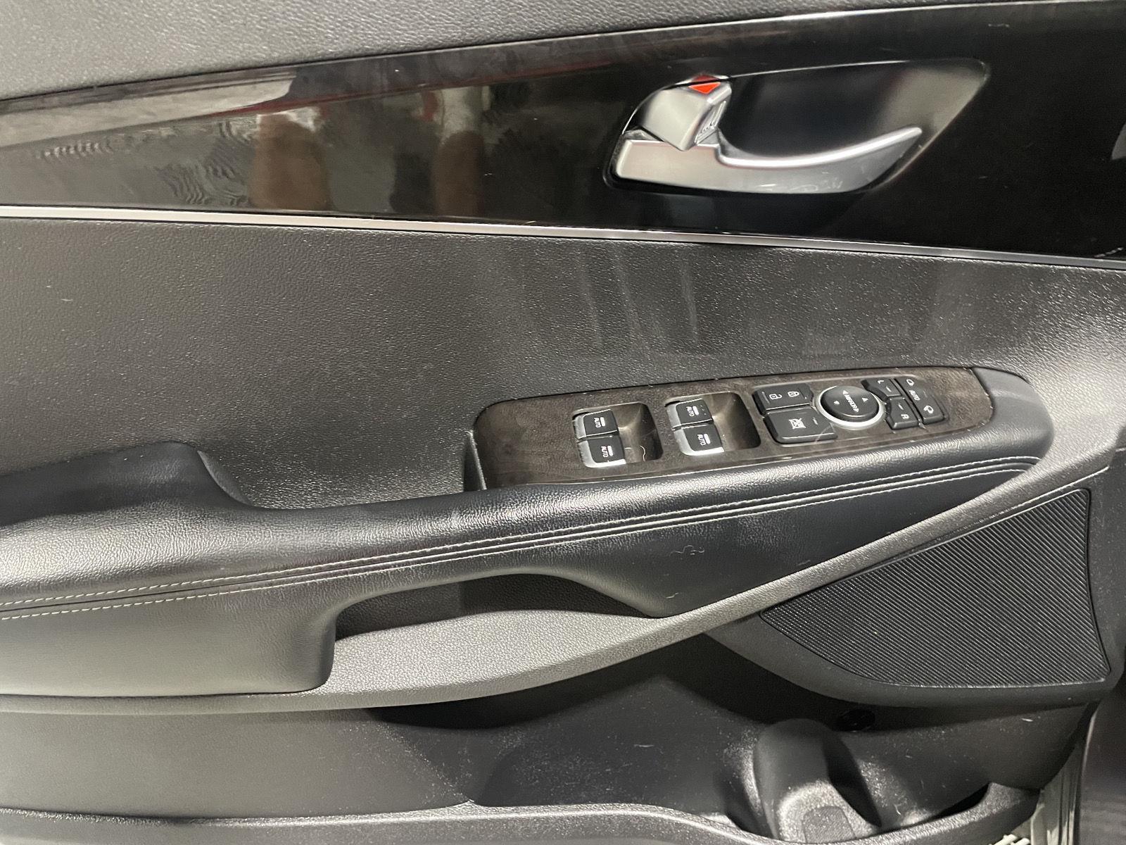 Pre-Owned 2018 Kia Sorento for sale in St. Joseph MO