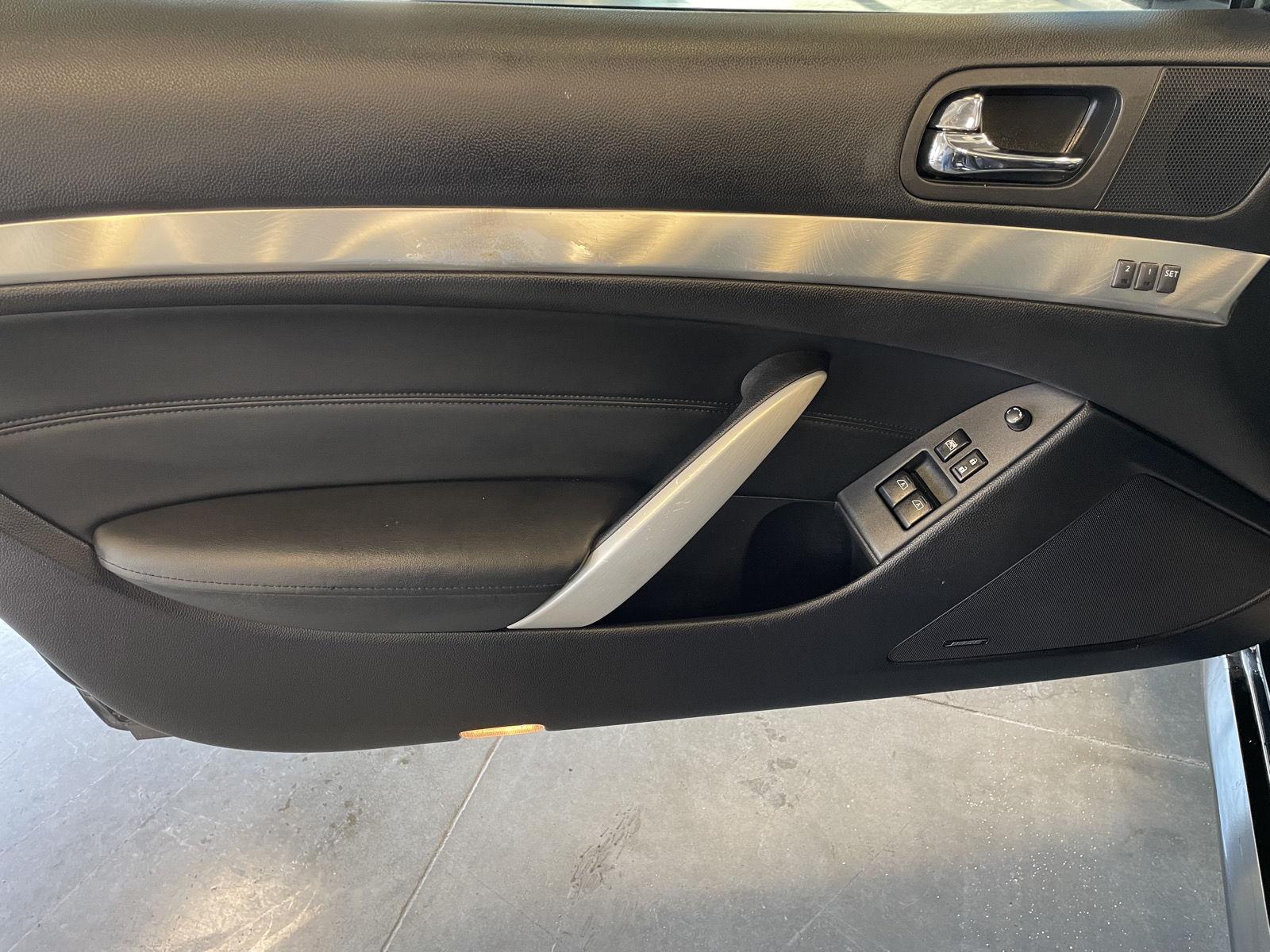 Used 2013 INFINITI G37 Coupe for sale in St. Joseph MO