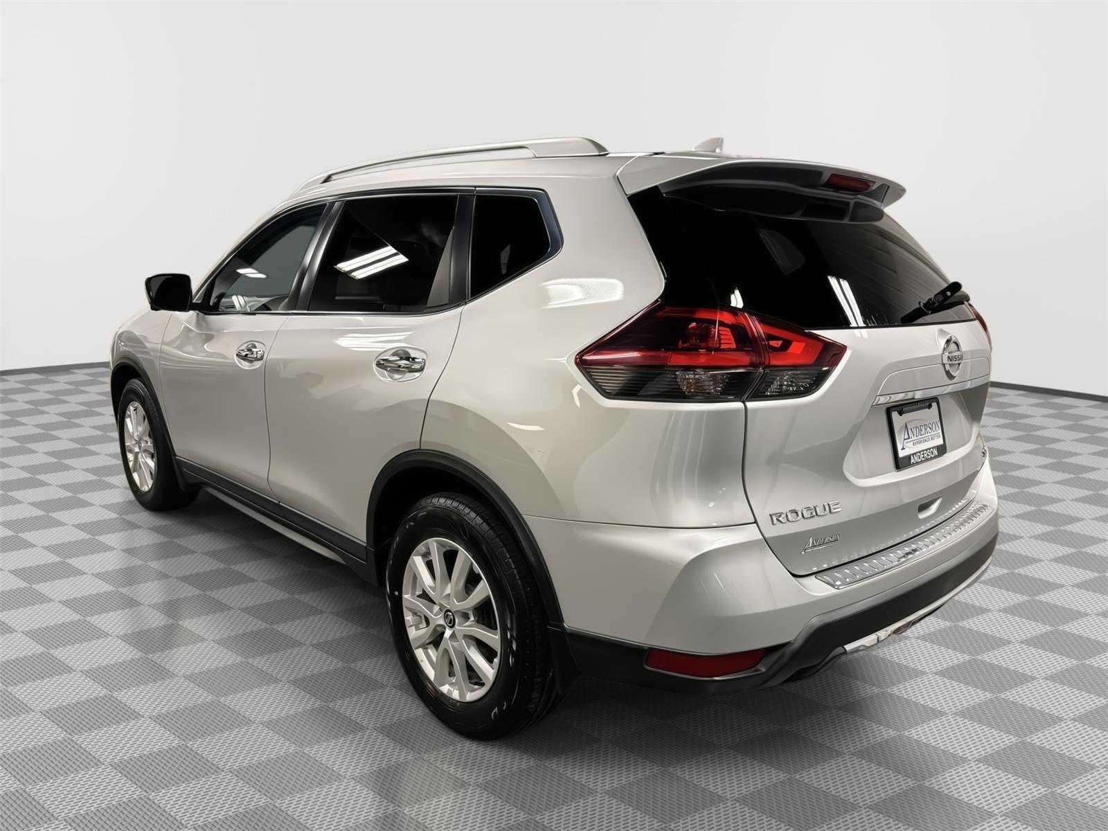 Pre-Owned 2018 Nissan Rogue for sale in St. Joseph MO