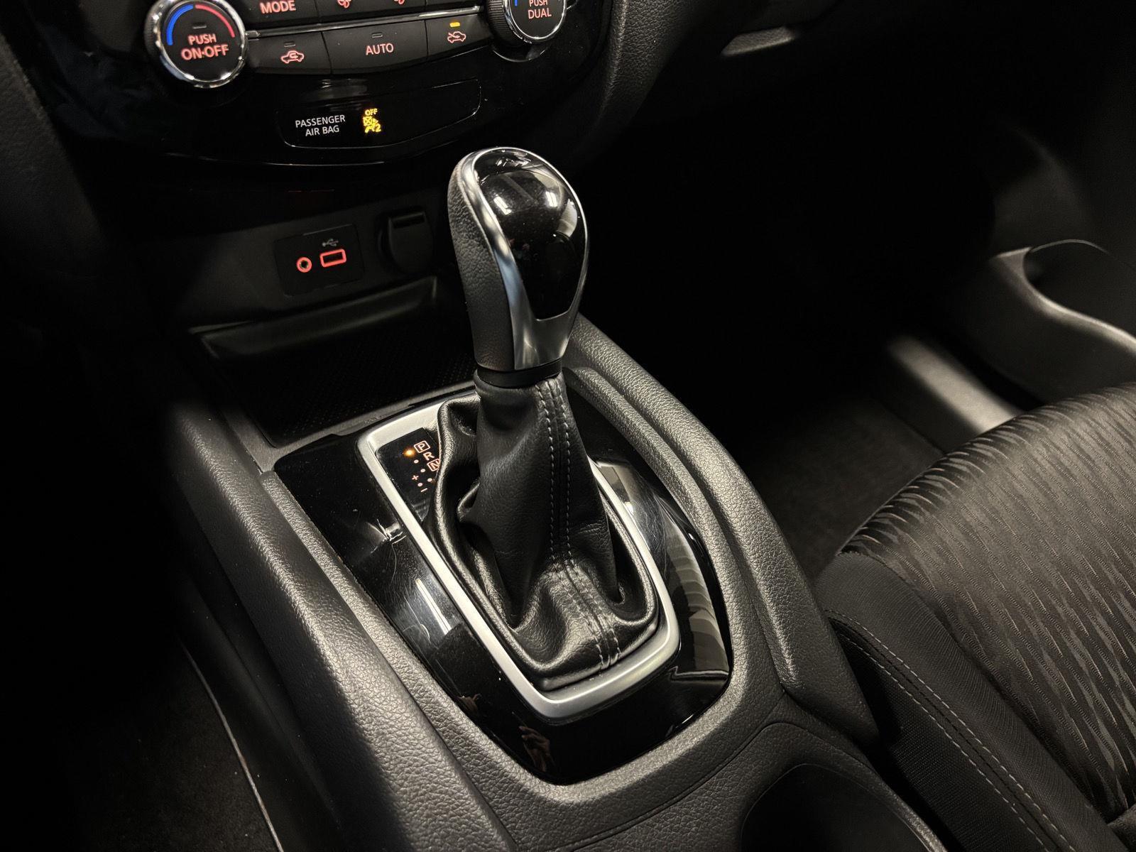 Pre-Owned 2018 Nissan Rogue for sale in St. Joseph MO