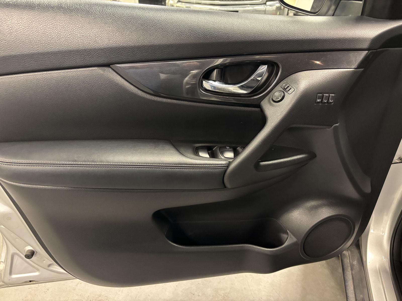 Pre-Owned 2018 Nissan Rogue for sale in St. Joseph MO