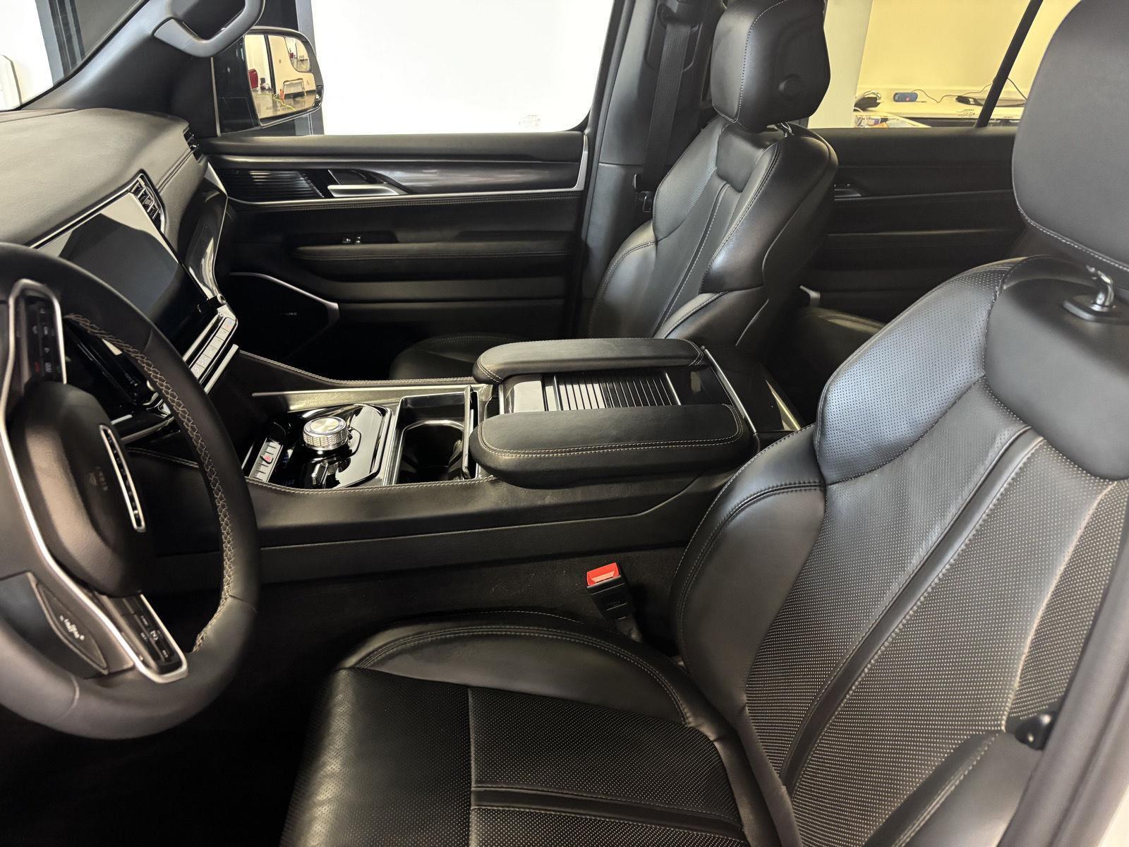 Pre-Owned 2024 Jeep Wagoneer for sale in St. Joseph MO