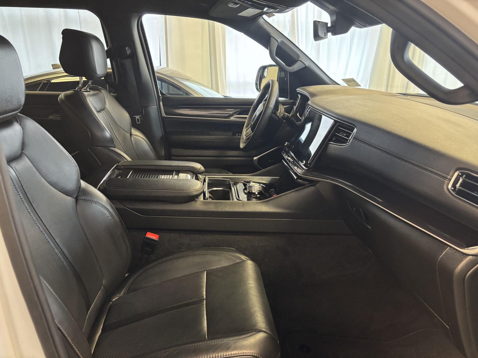 Pre-Owned 2024 Jeep Wagoneer for sale in St. Joseph MO