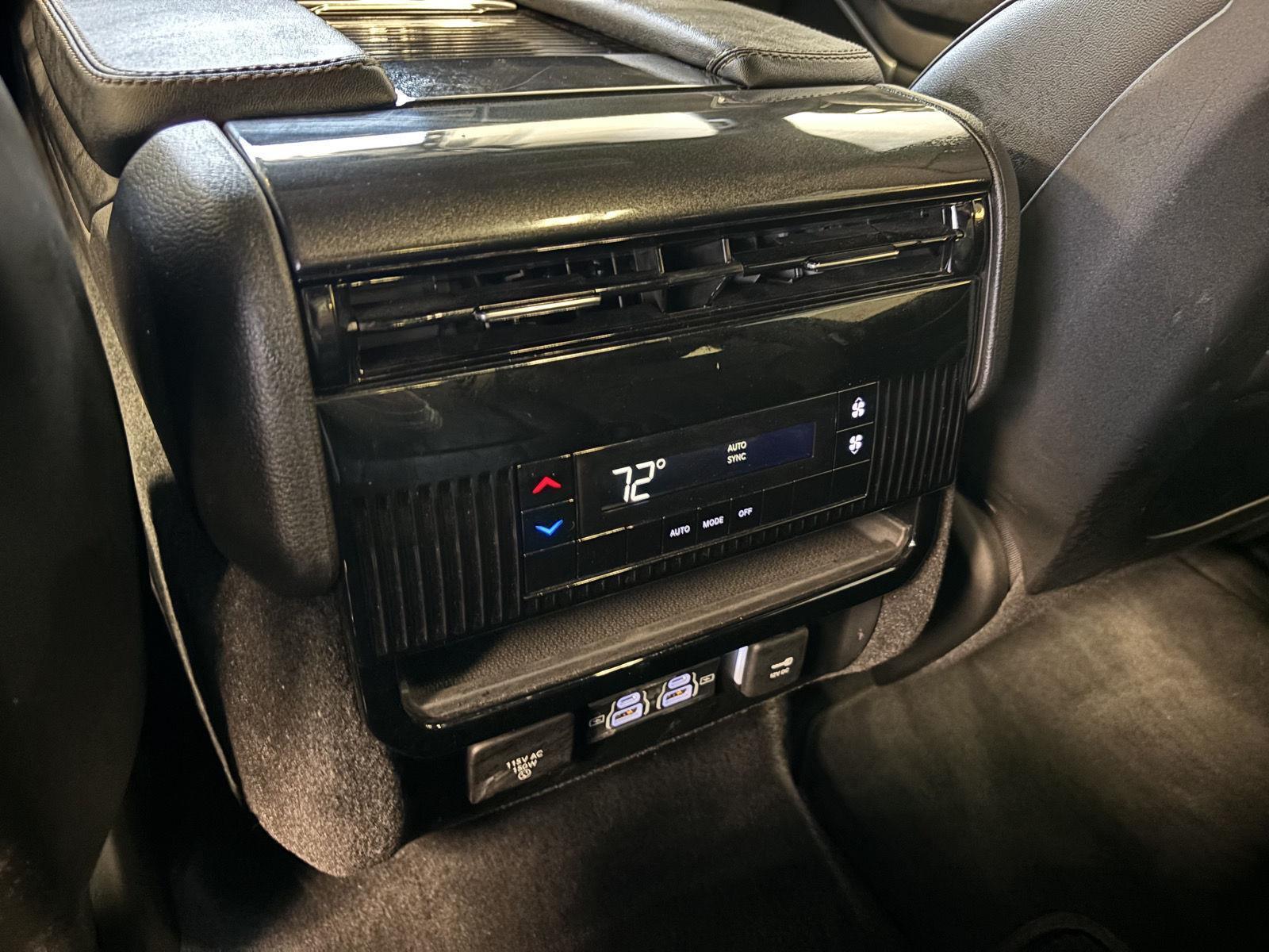 Pre-Owned 2024 Jeep Wagoneer for sale in St. Joseph MO