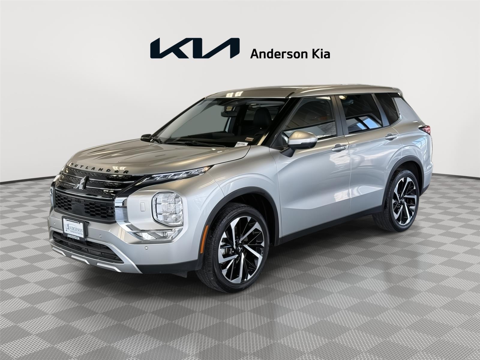 Used 2023 Mitsubishi Outlander for sale in St. Joseph MO