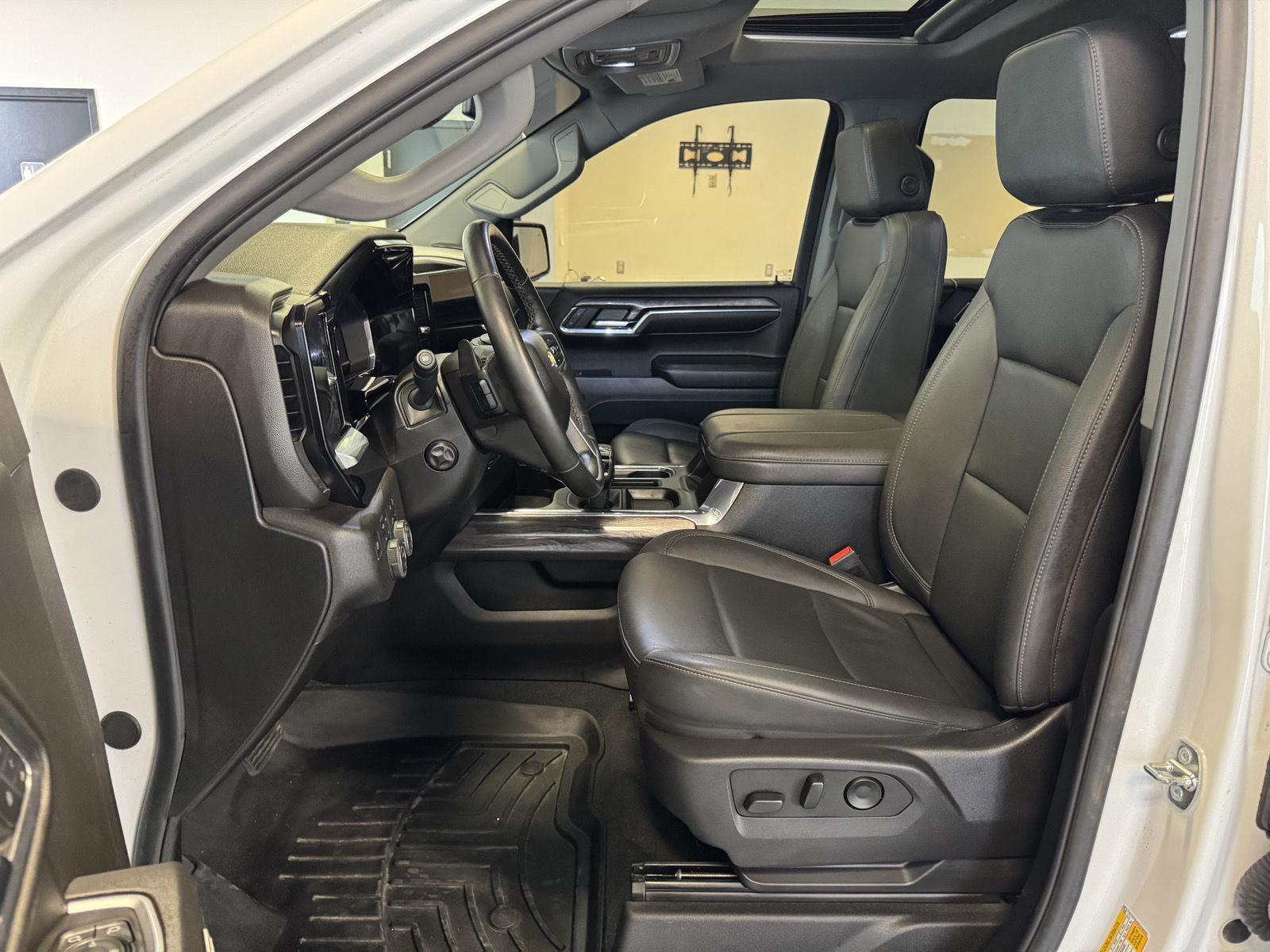 Pre-Owned 2024 Chevrolet Silverado 1500 for sale in St. Joseph MO