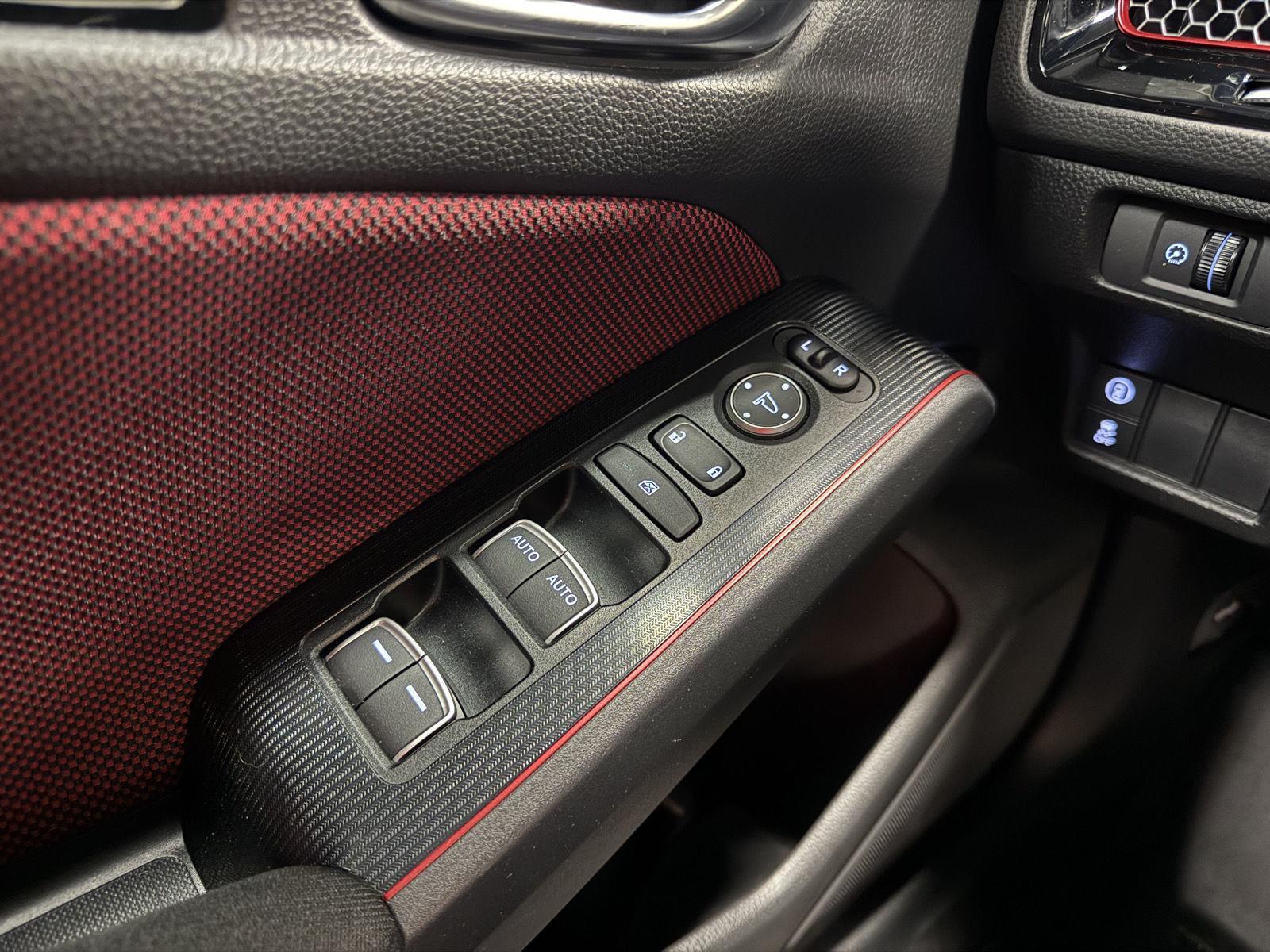 Used 2023 Honda Civic Si for sale in St. Joseph MO