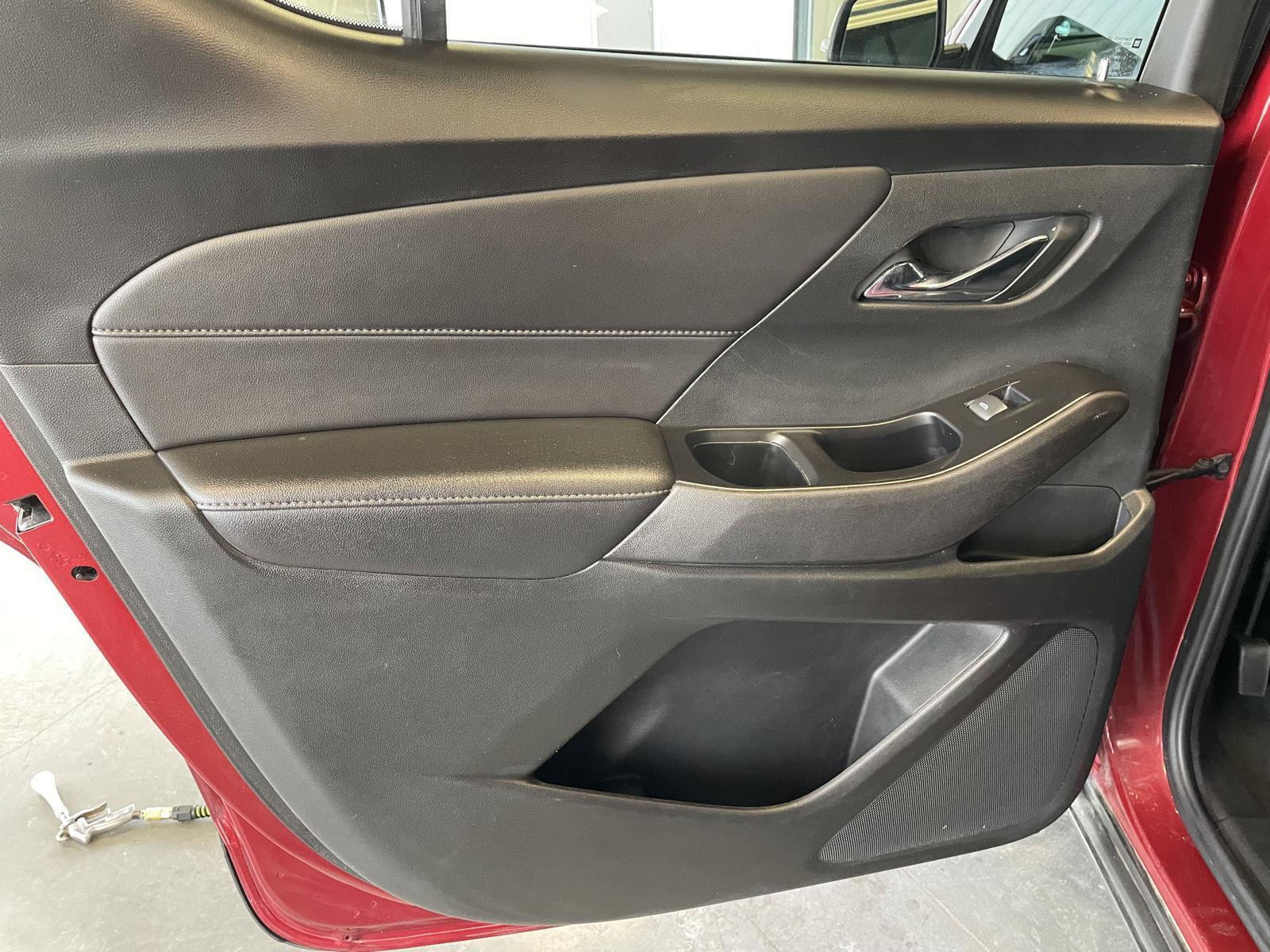 Used 2023 Chevrolet Traverse for sale in St. Joseph MO