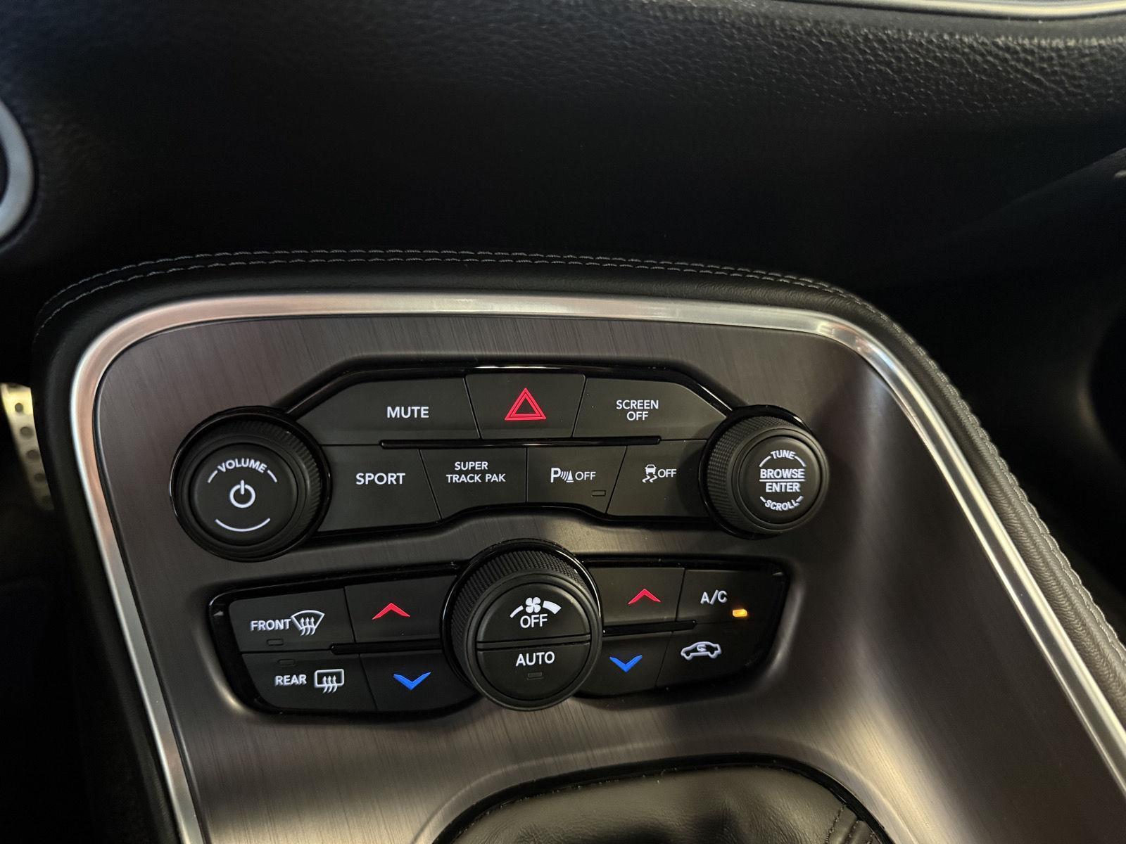 Used 2018 Dodge Challenger for sale in St. Joseph MO