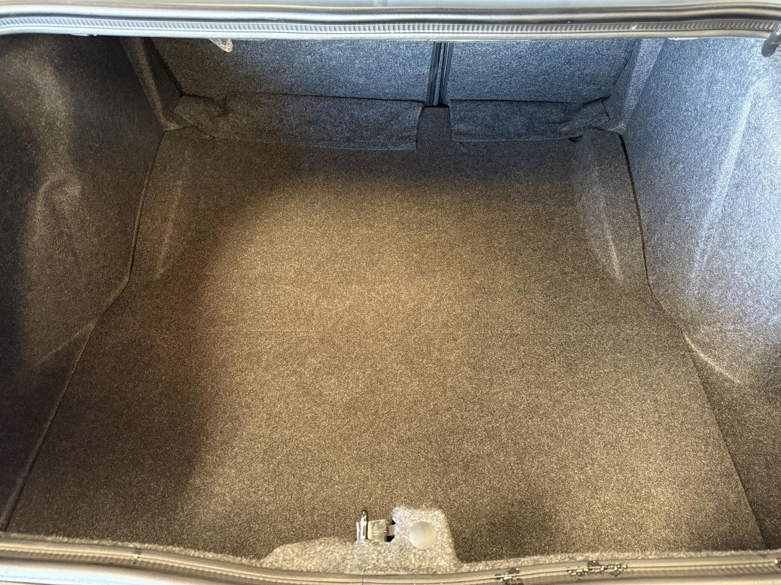 Used 2018 Dodge Challenger for sale in St. Joseph MO