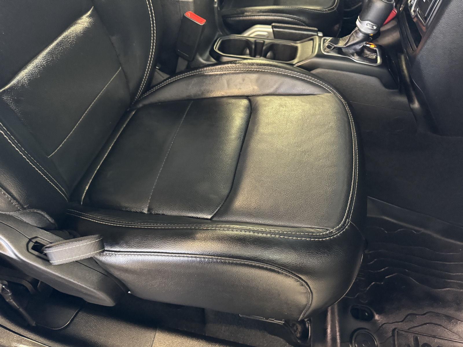 Pre-Owned 2019 Jeep Wrangler Unlimited for sale in St. Joseph MO