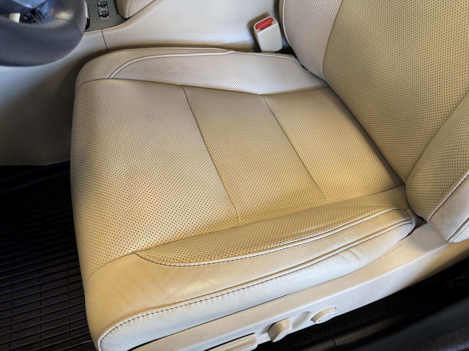 Used 2018 Toyota Highlander for sale in St. Joseph MO