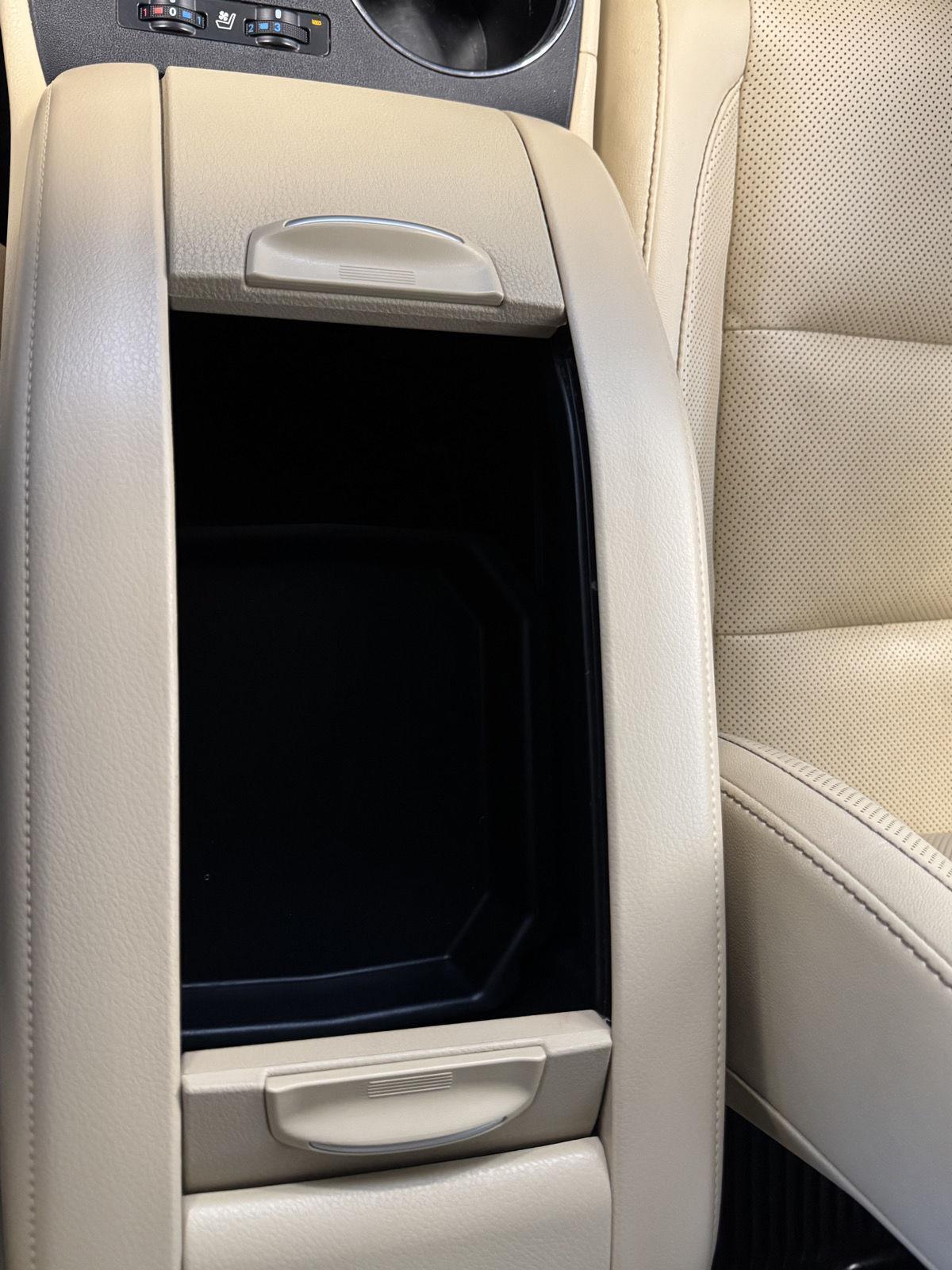 Used 2018 Toyota Highlander for sale in St. Joseph MO