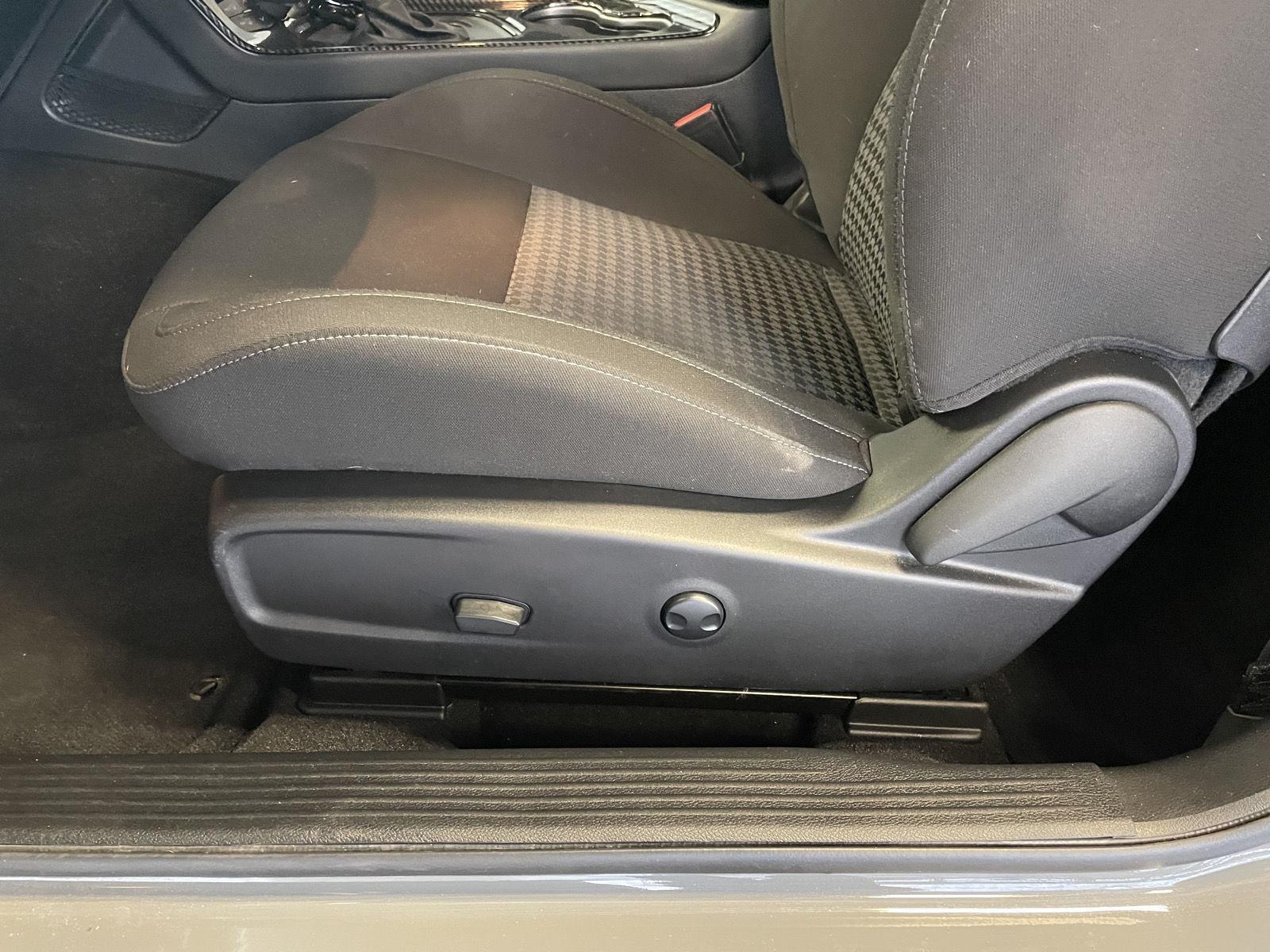 Used 2023 Dodge Challenger for sale in St. Joseph MO