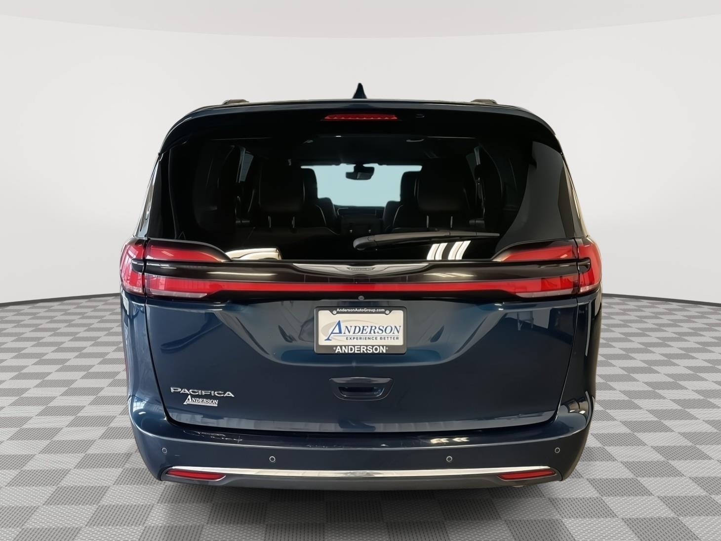 Used 2021 Chrysler Pacifica for sale in St. Joseph MO