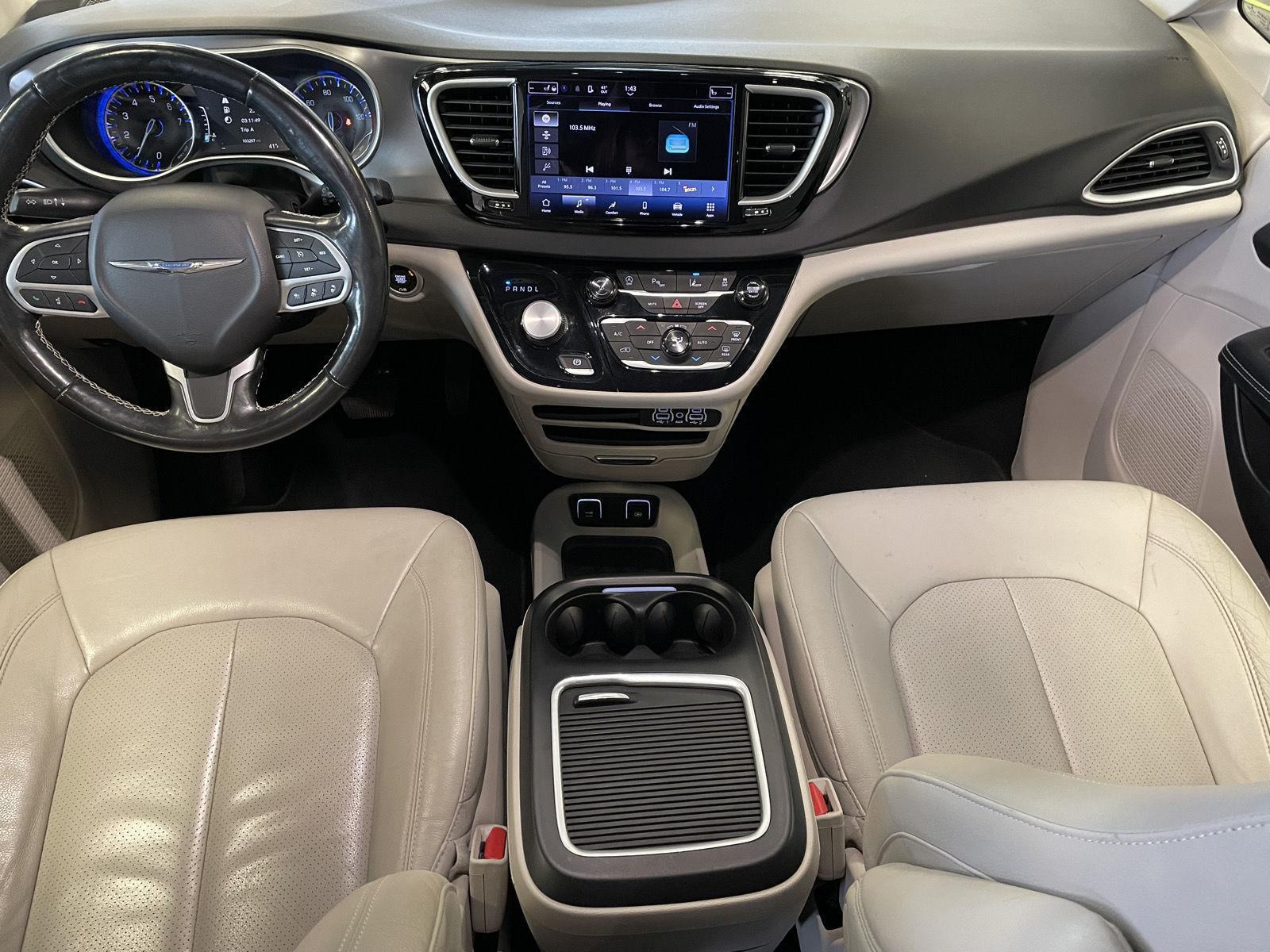 Used 2021 Chrysler Pacifica for sale in St. Joseph MO