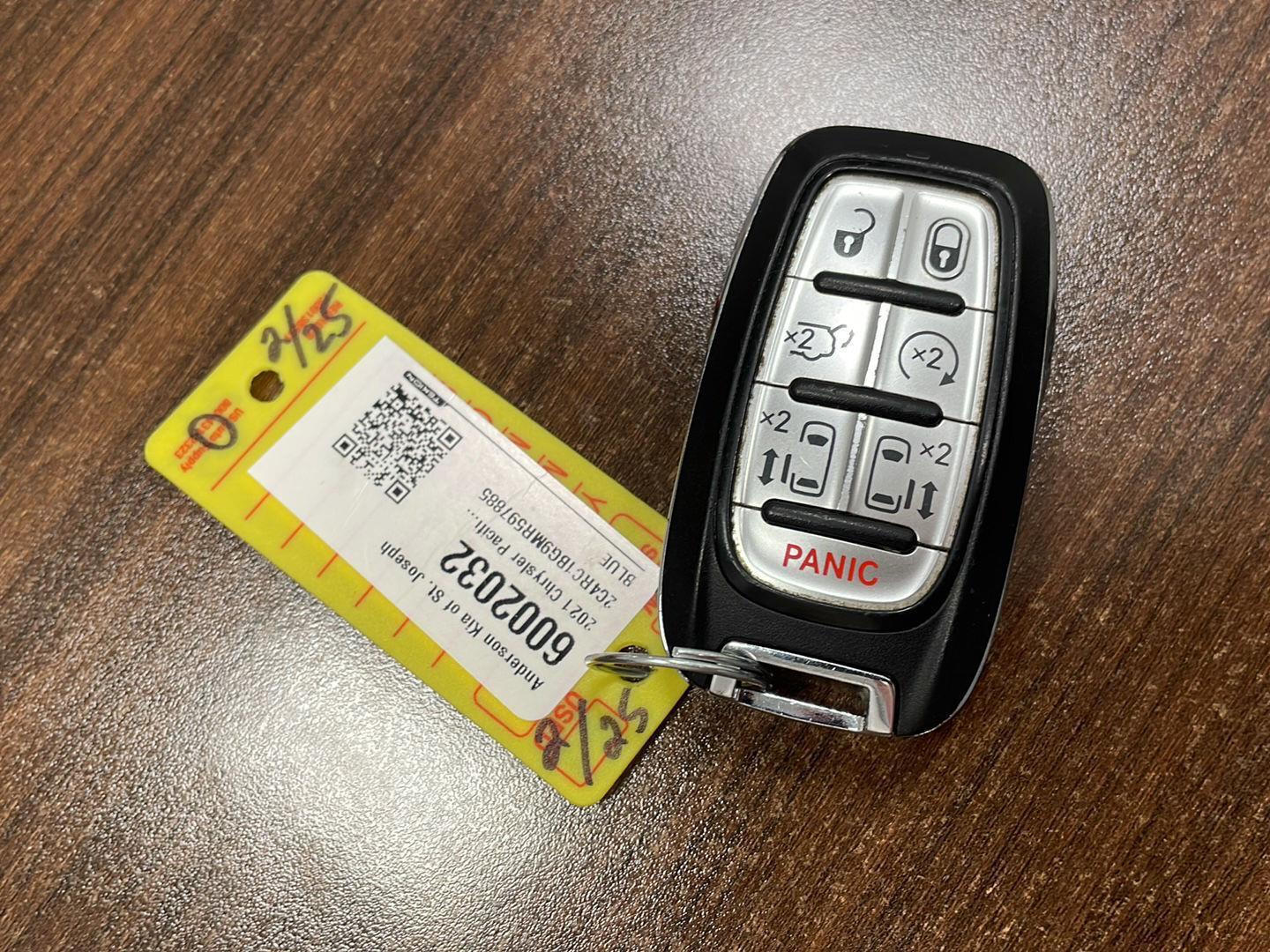 Used 2021 Chrysler Pacifica for sale in St. Joseph MO