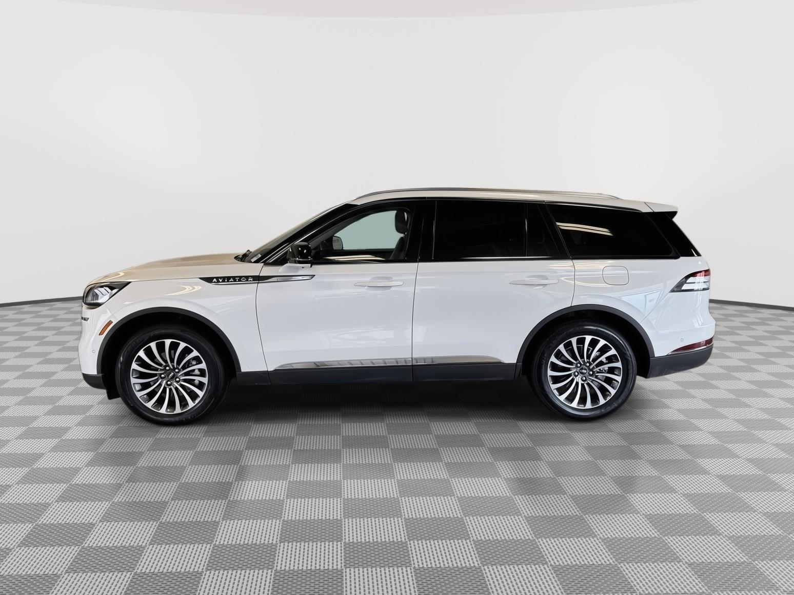 Pre-Owned 2022 Lincoln Aviator for sale in St. Joseph MO