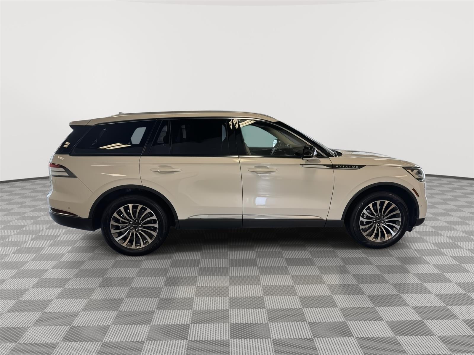 Pre-Owned 2022 Lincoln Aviator for sale in St. Joseph MO