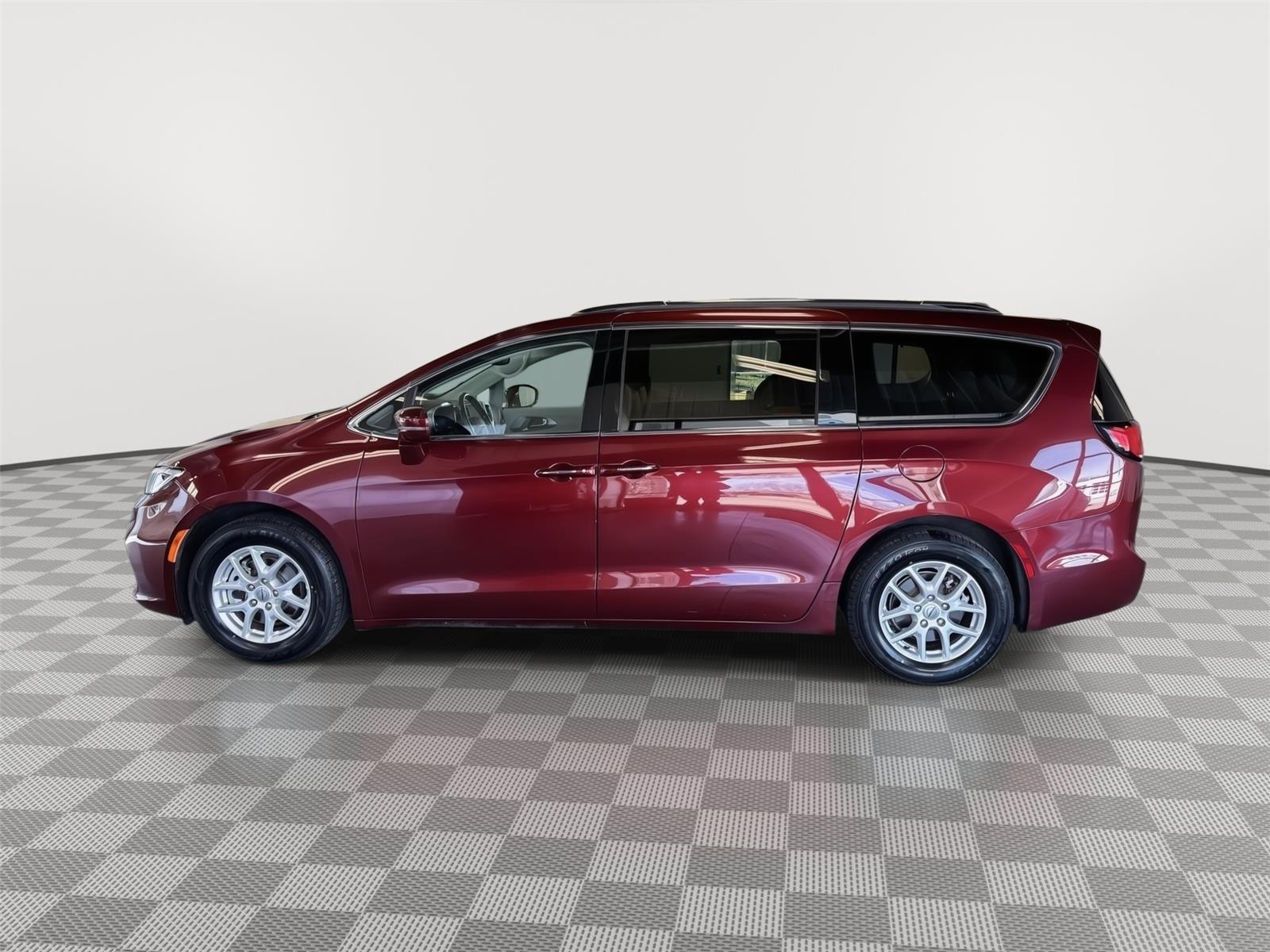 Pre-Owned 2021 Chrysler Pacifica for sale in St. Joseph MO