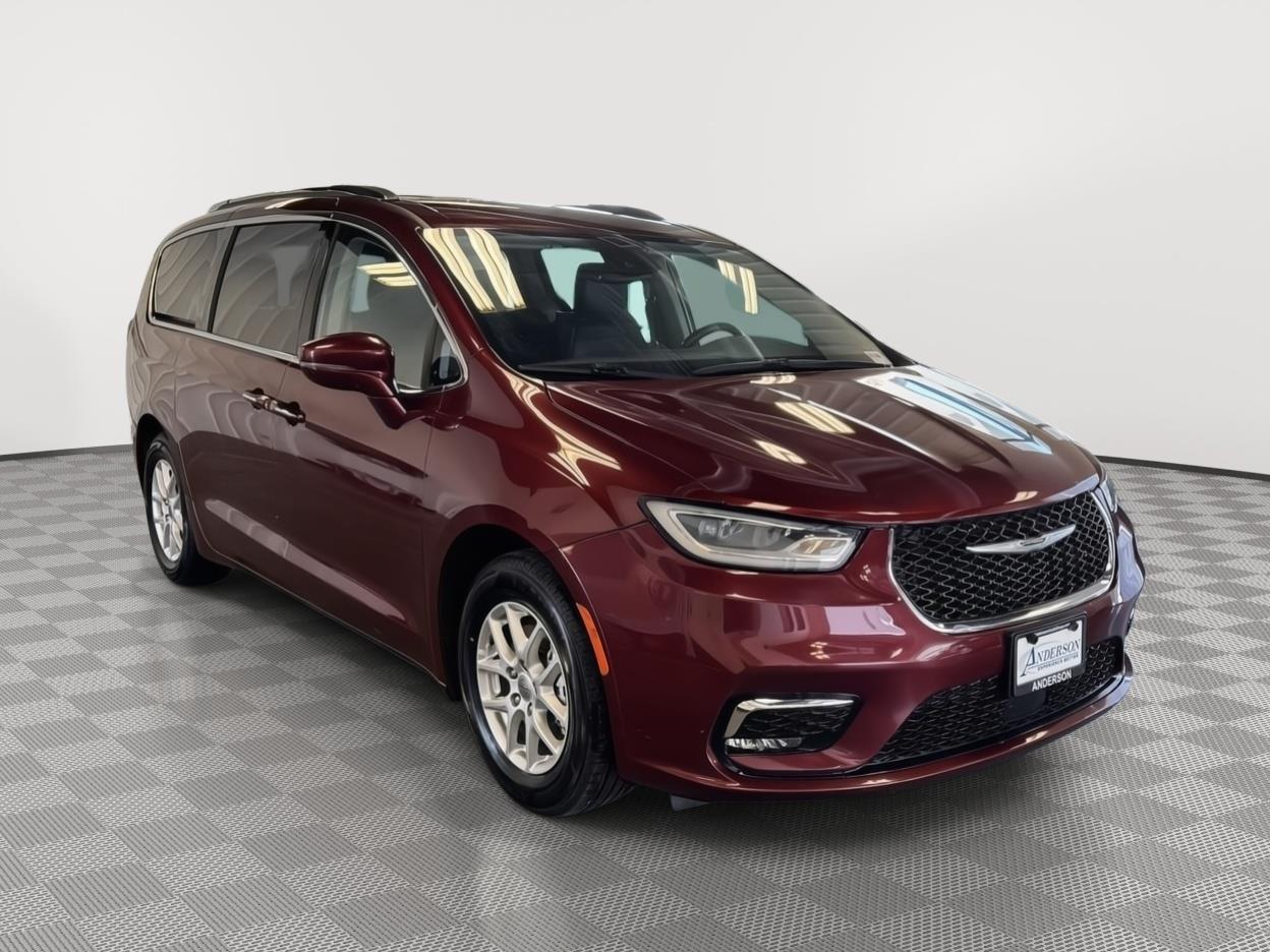 Pre-Owned 2021 Chrysler Pacifica for sale in St. Joseph MO