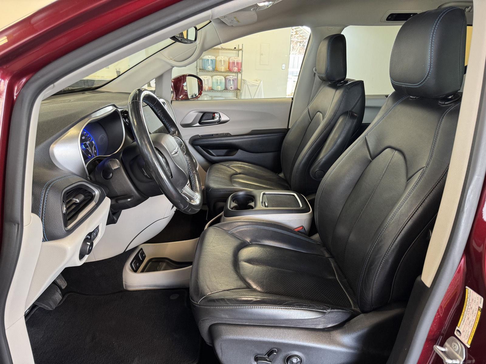 Pre-Owned 2021 Chrysler Pacifica for sale in St. Joseph MO