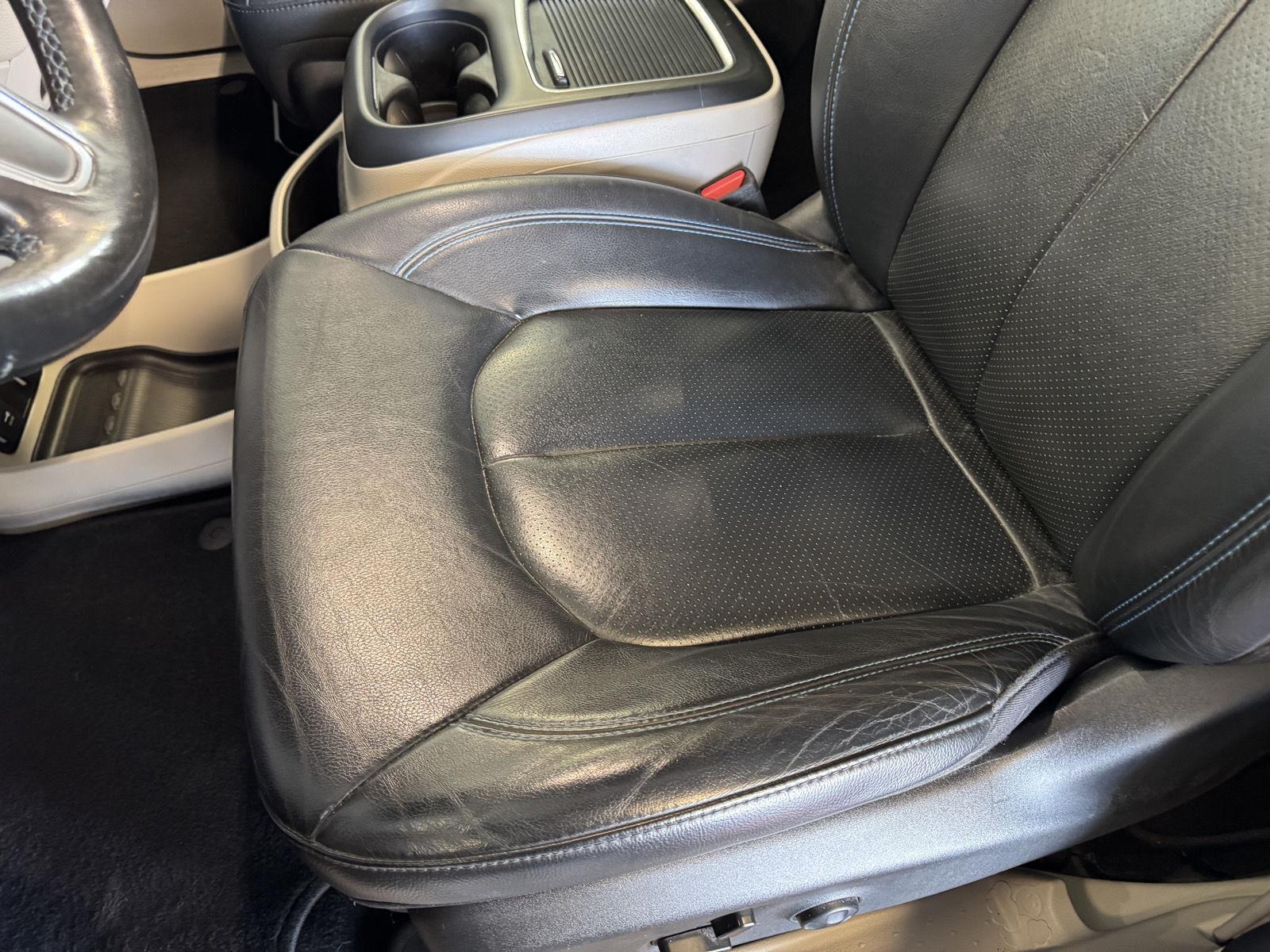 Pre-Owned 2021 Chrysler Pacifica for sale in St. Joseph MO