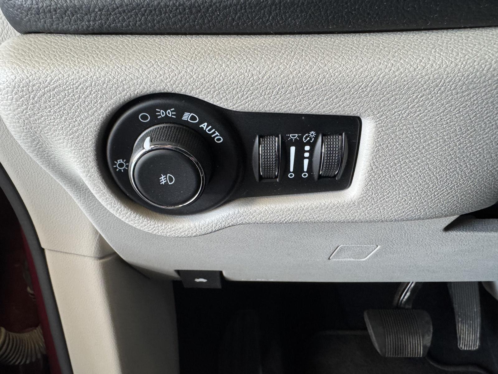 Pre-Owned 2021 Chrysler Pacifica for sale in St. Joseph MO