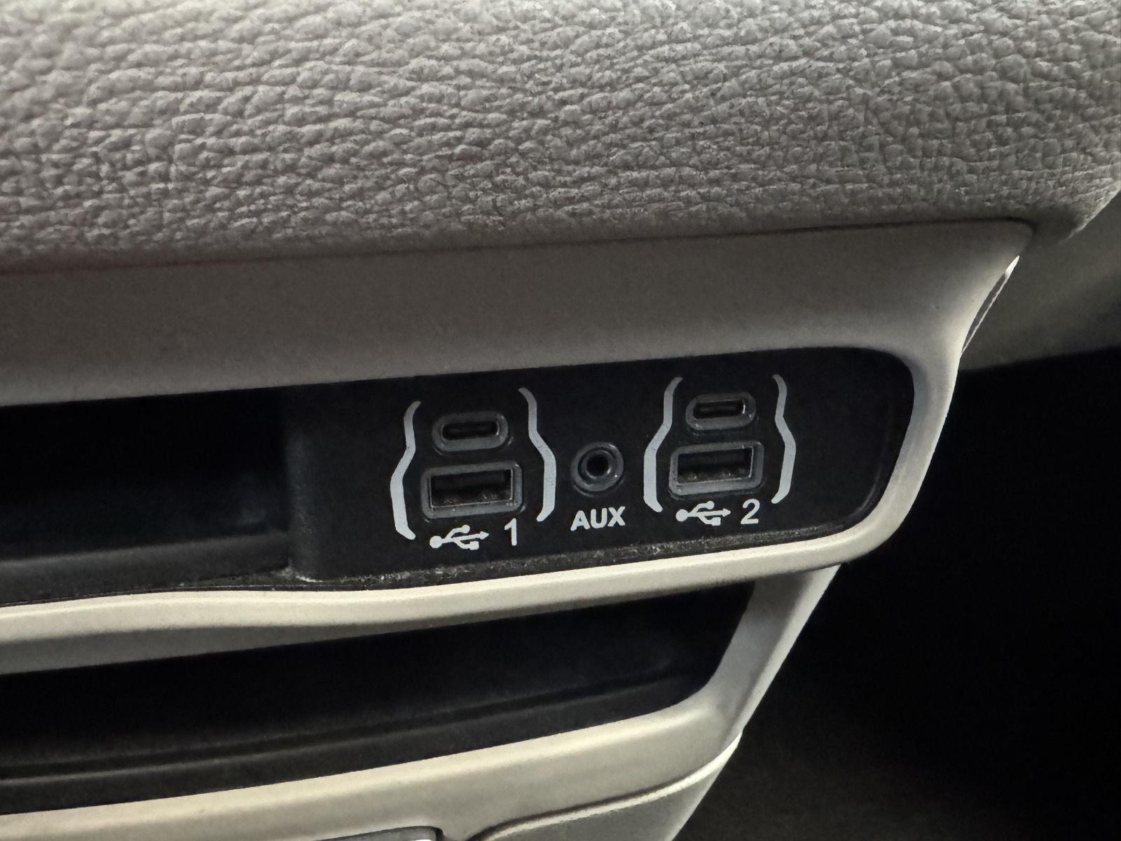 Pre-Owned 2021 Chrysler Pacifica for sale in St. Joseph MO