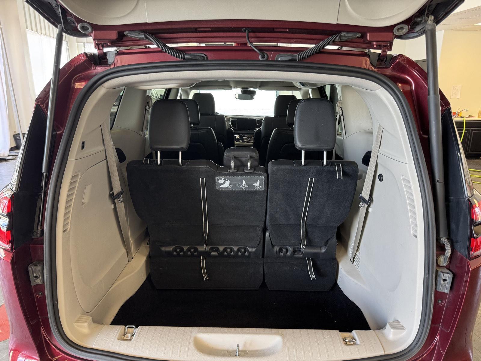 Pre-Owned 2021 Chrysler Pacifica for sale in St. Joseph MO