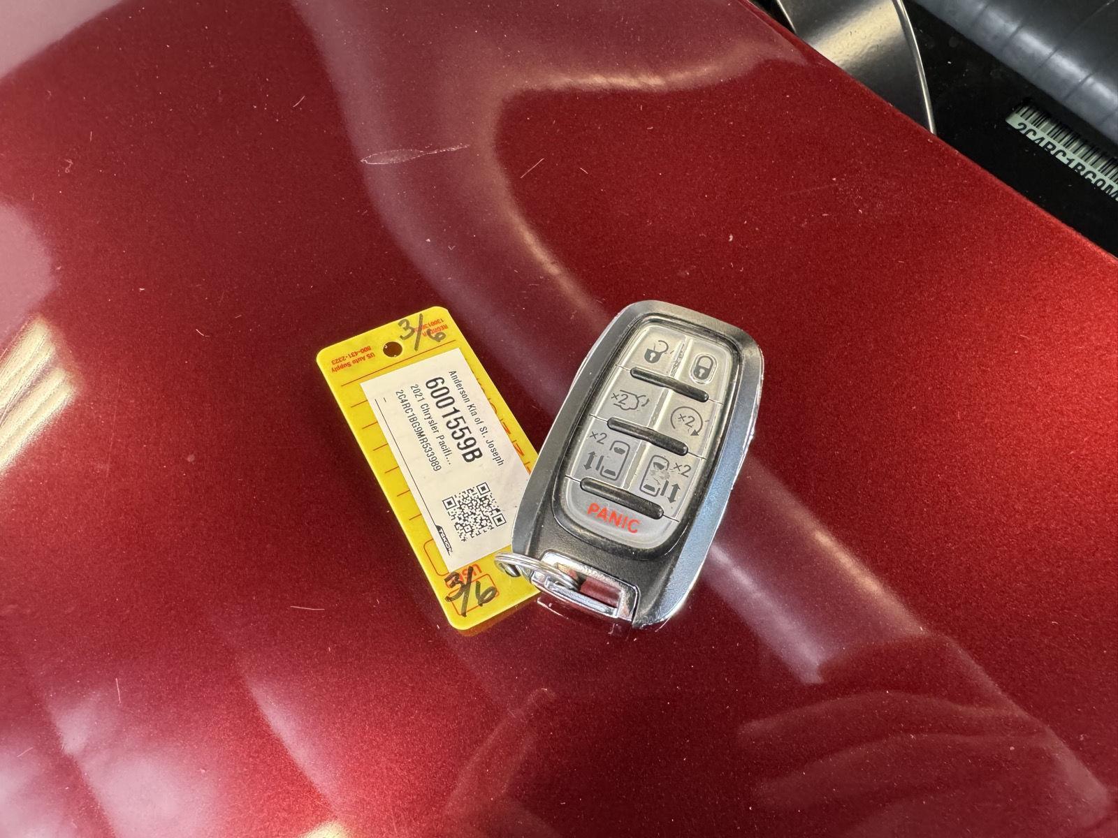 Pre-Owned 2021 Chrysler Pacifica for sale in St. Joseph MO