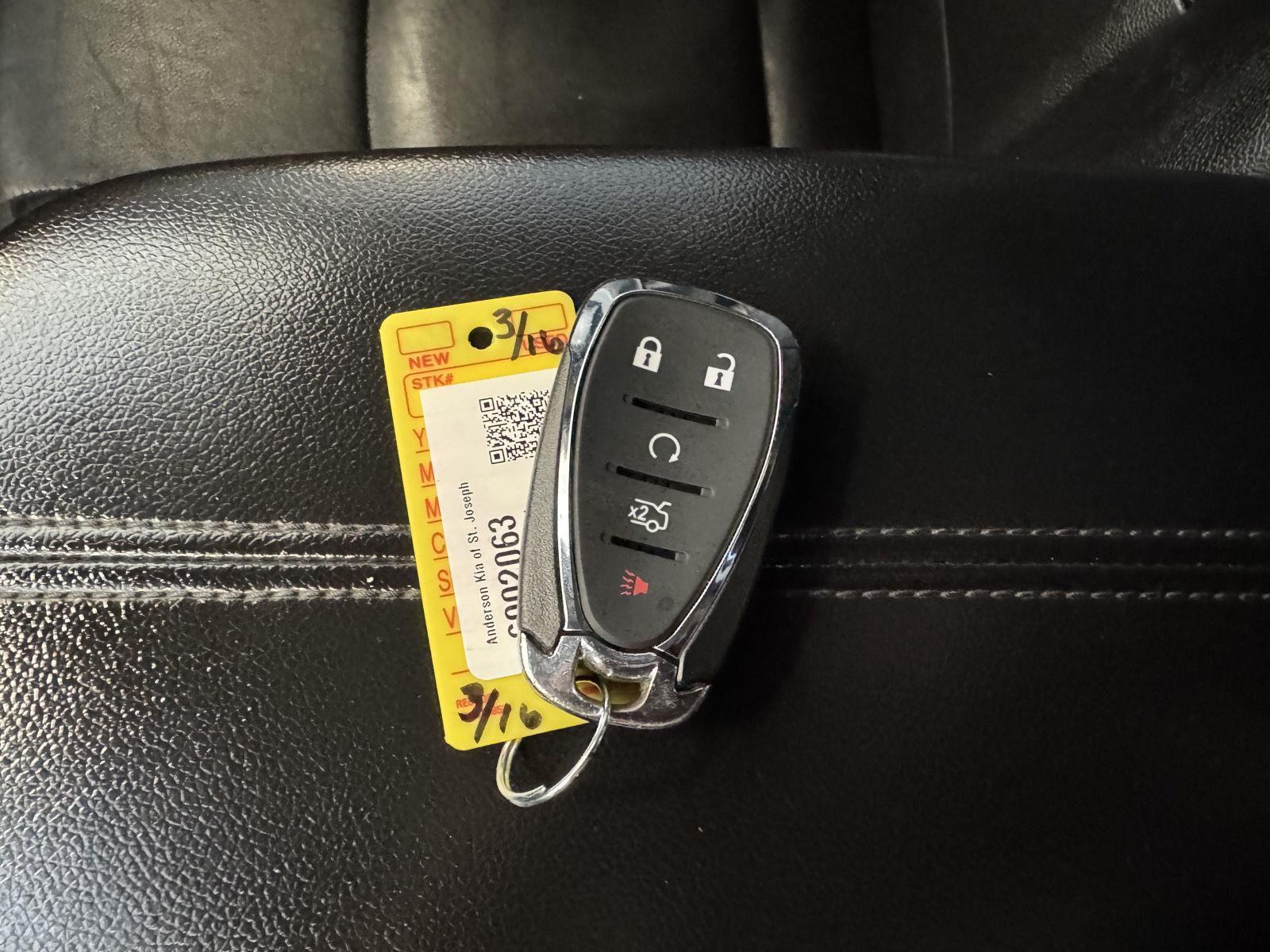 Pre-Owned 2016 Chevrolet Malibu for sale in St. Joseph MO