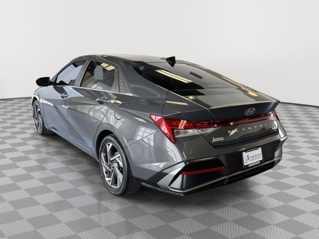 Used 2025 Hyundai Elantra for sale in St. Joseph MO