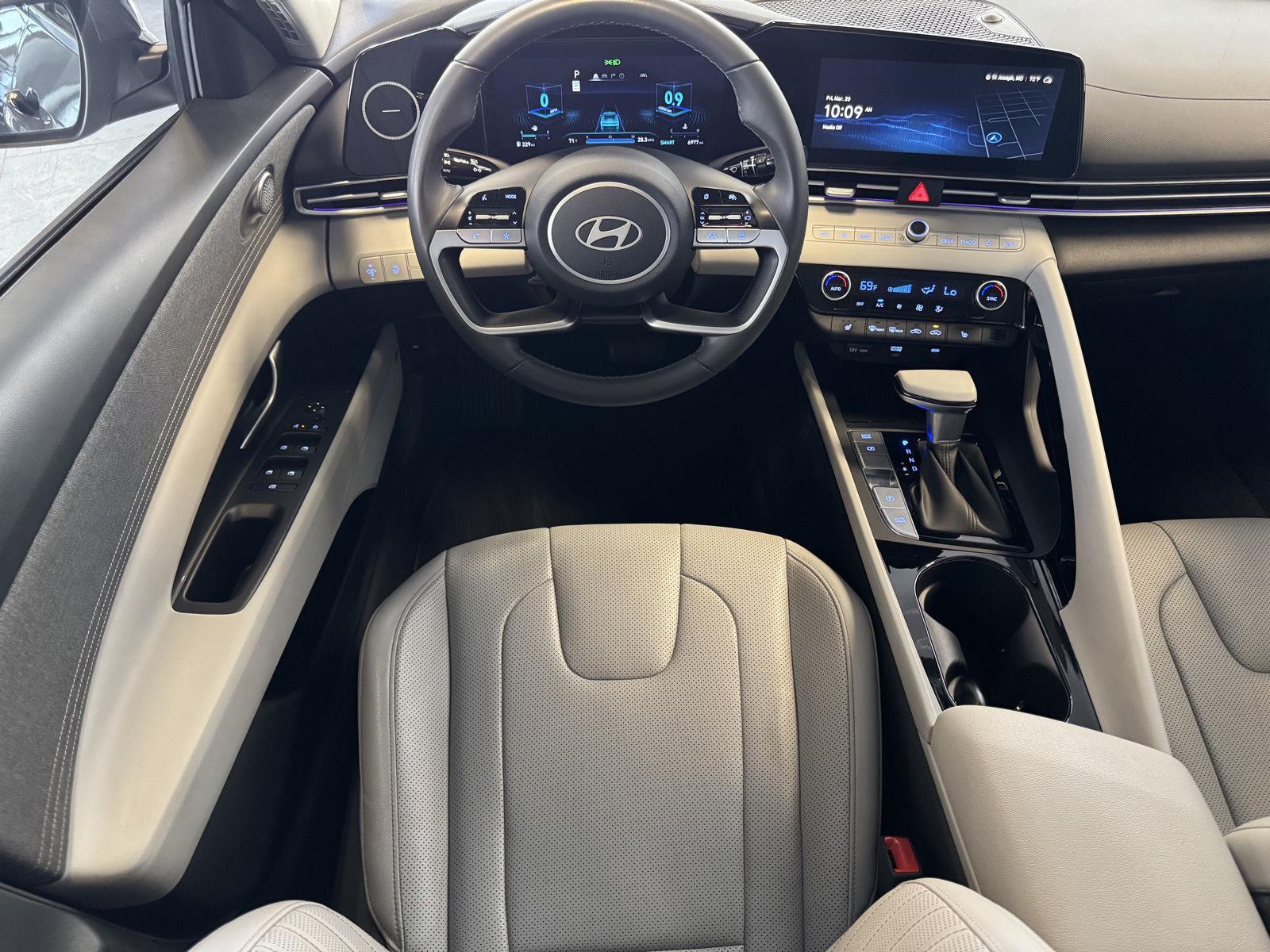 Used 2025 Hyundai Elantra for sale in St. Joseph MO