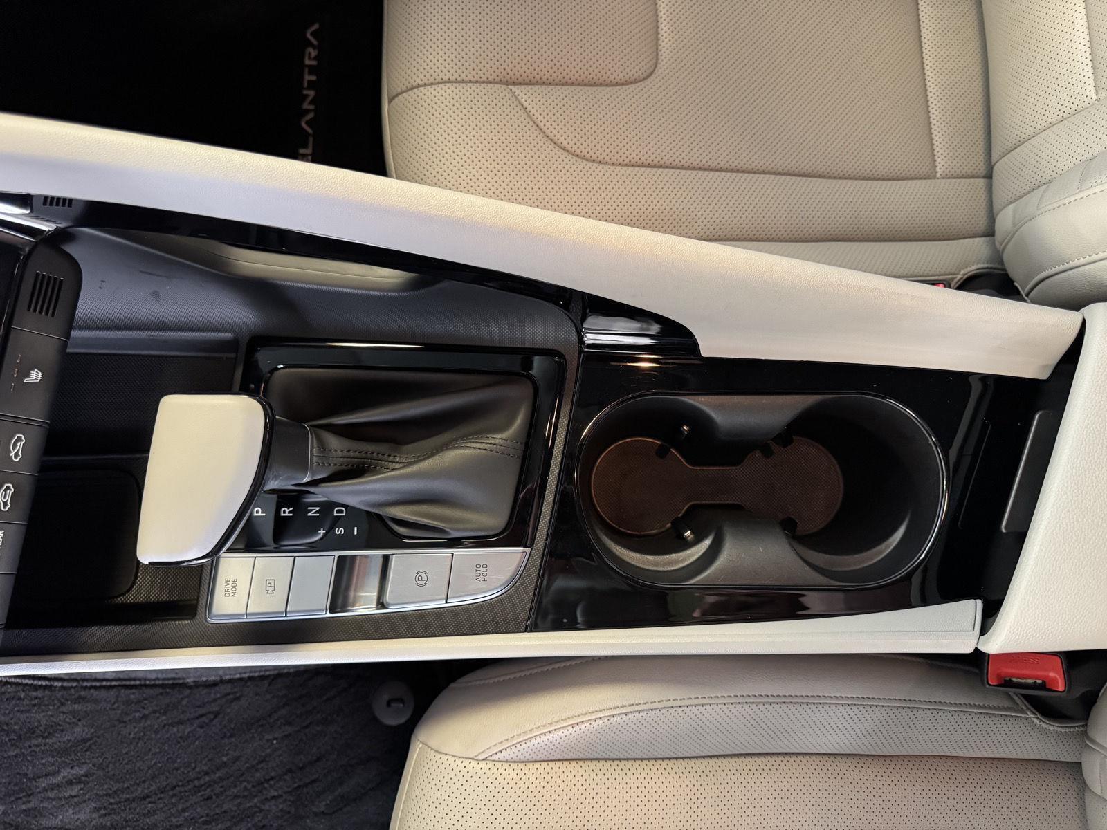 Used 2025 Hyundai Elantra for sale in St. Joseph MO