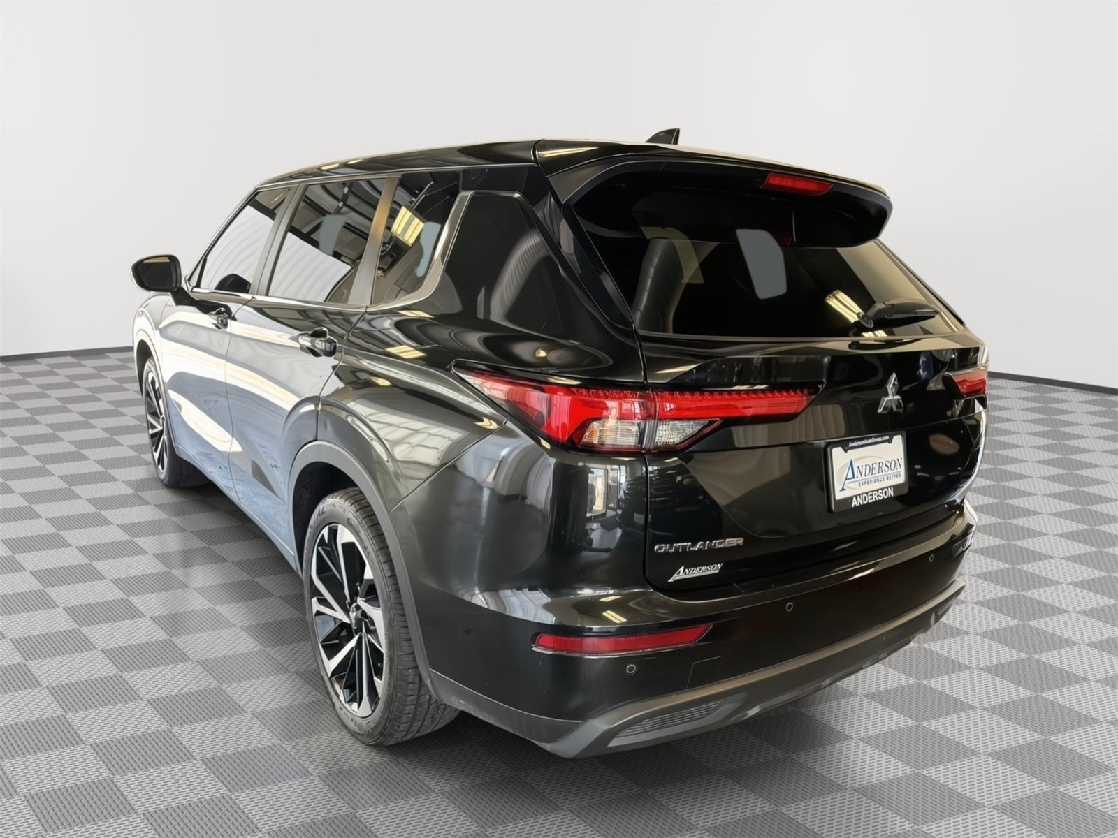 Pre-Owned 2022 Mitsubishi Outlander for sale in St. Joseph MO