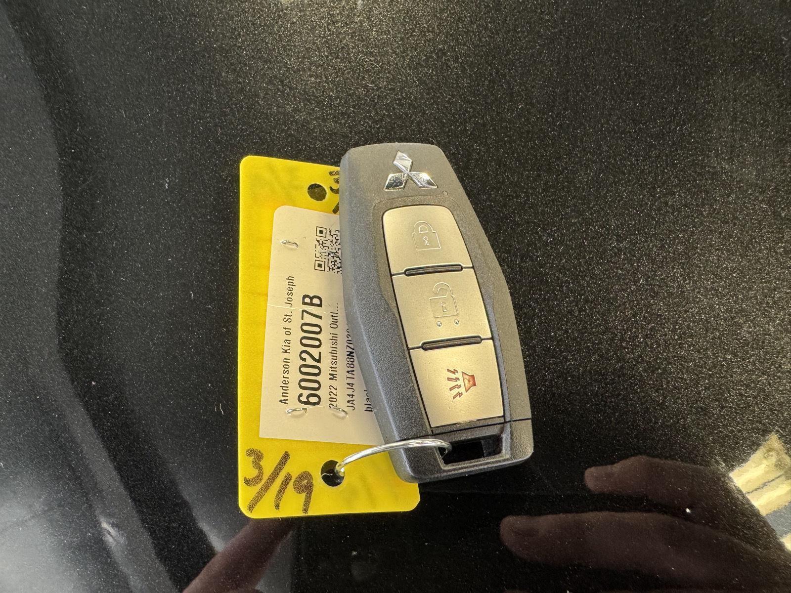 Pre-Owned 2022 Mitsubishi Outlander for sale in St. Joseph MO