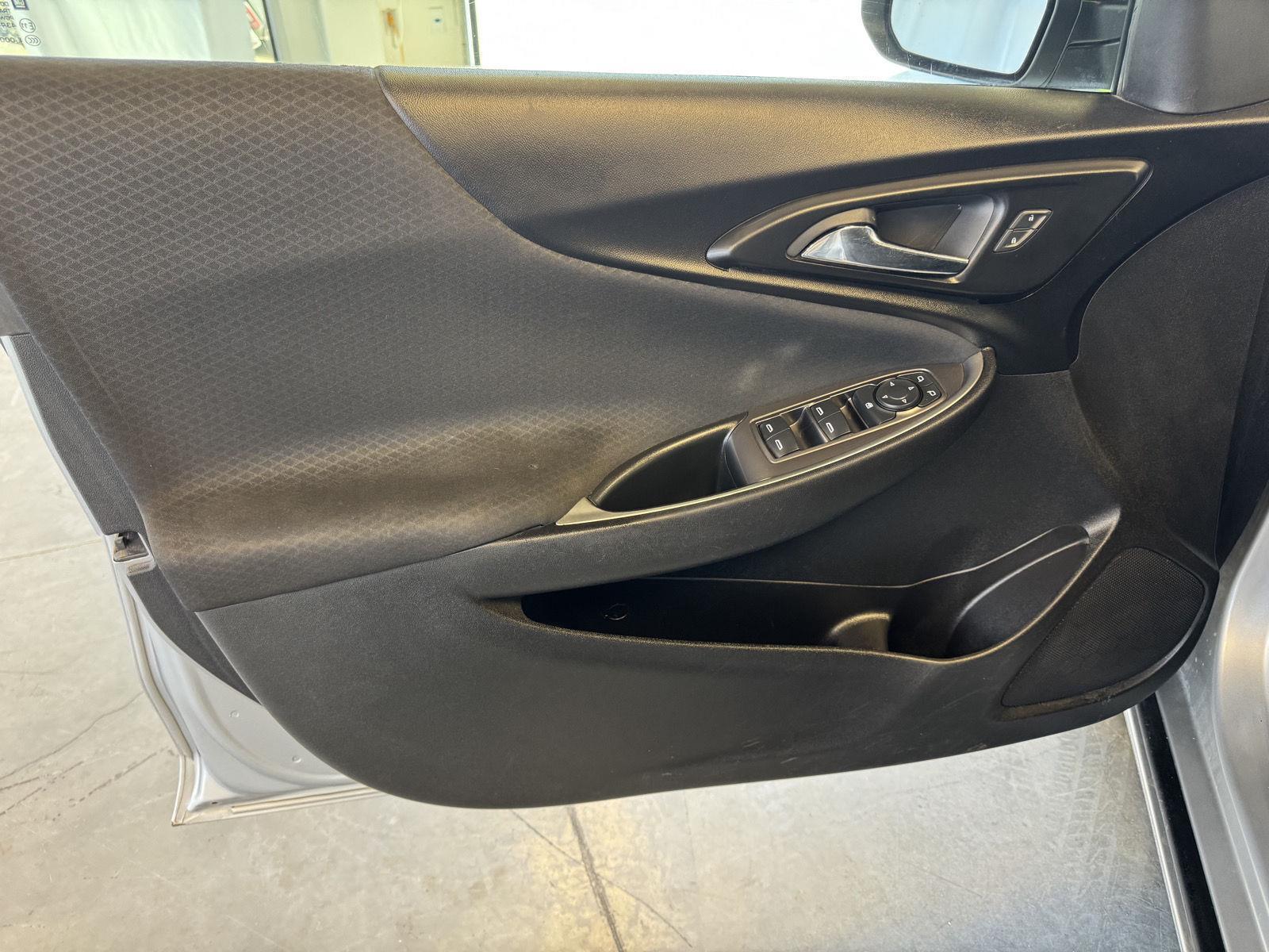 Used 2018 Chevrolet Malibu for sale in St. Joseph MO