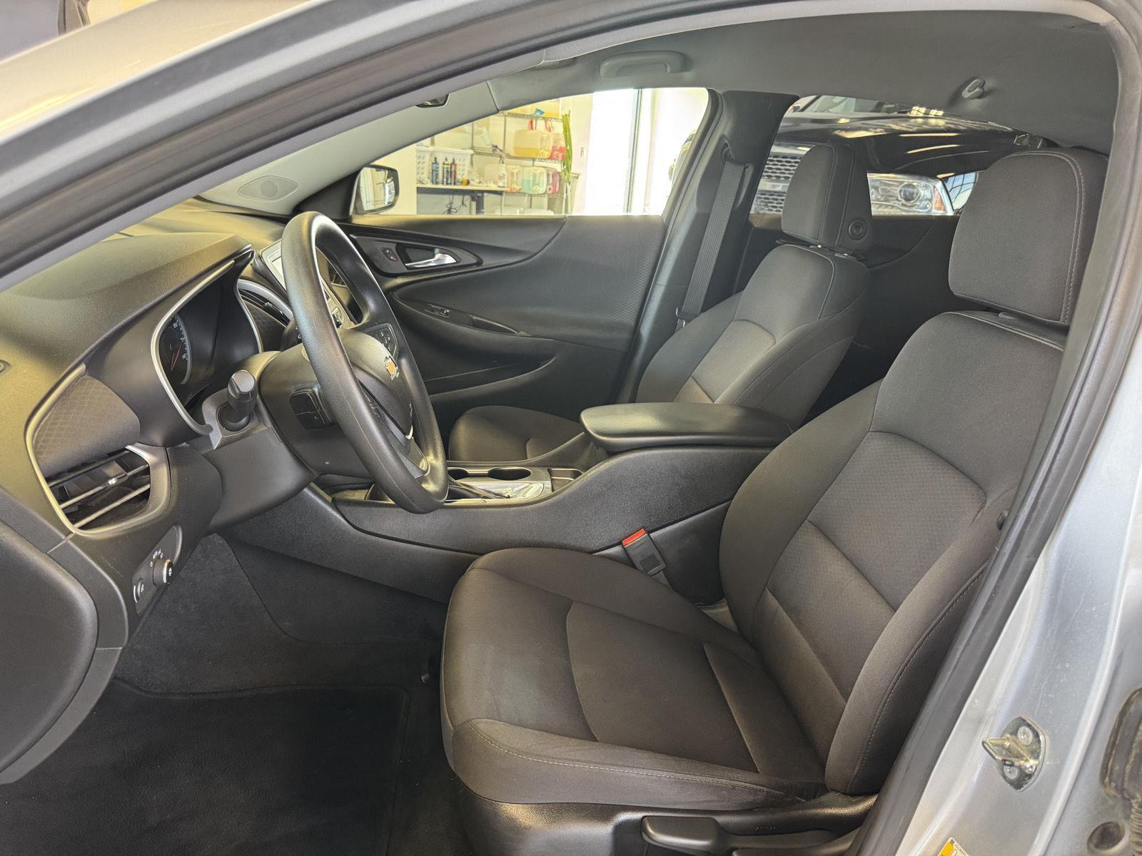 Used 2018 Chevrolet Malibu for sale in St. Joseph MO