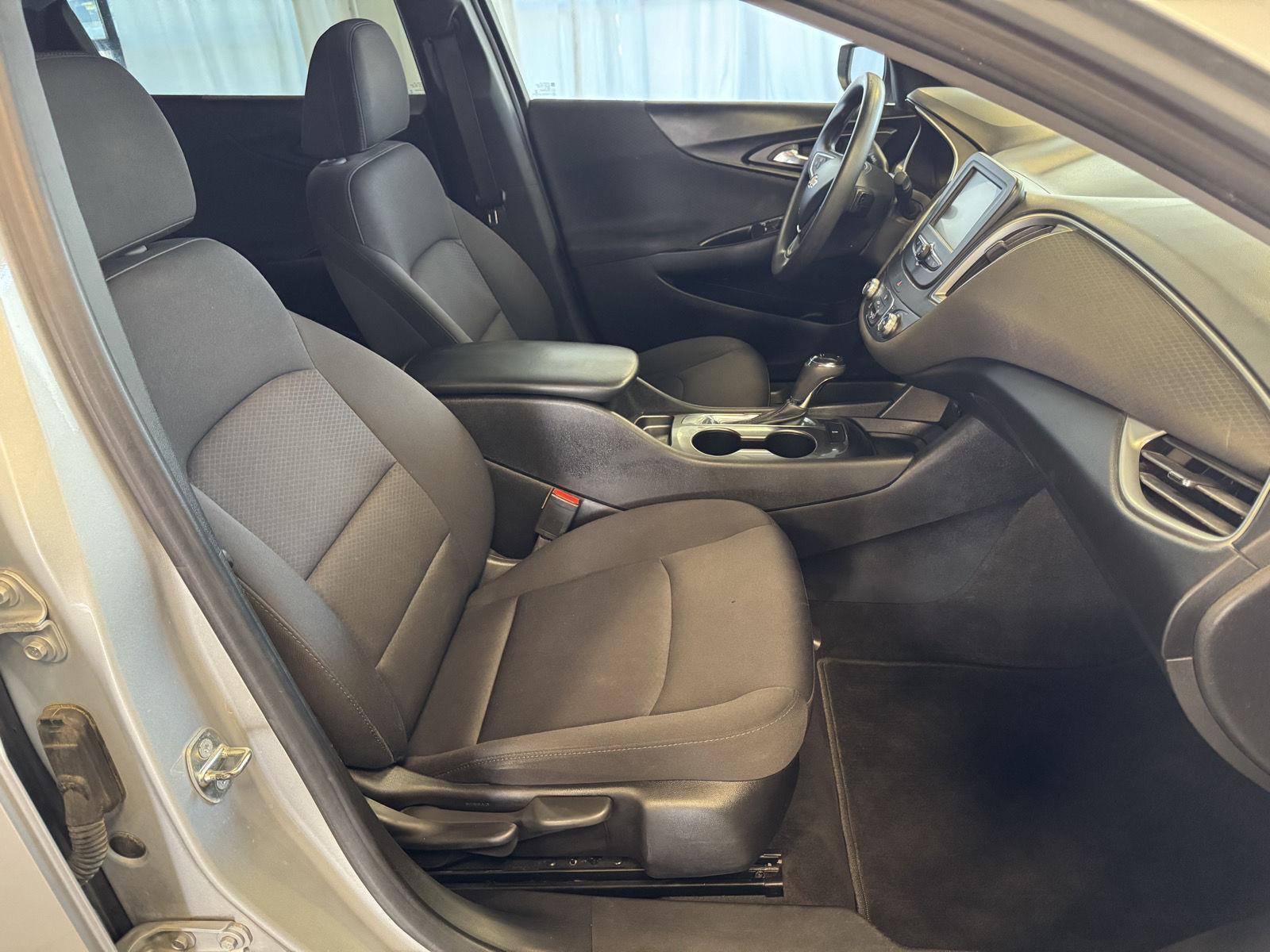 Used 2018 Chevrolet Malibu for sale in St. Joseph MO